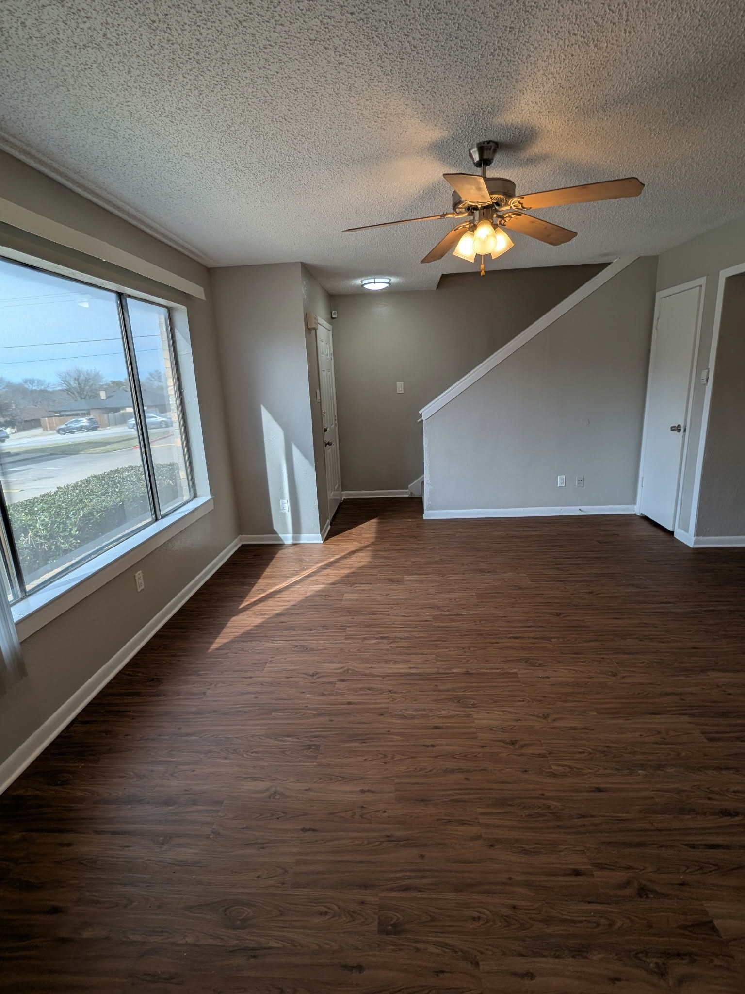 514 E Belt Line Road Desoto TX 75115