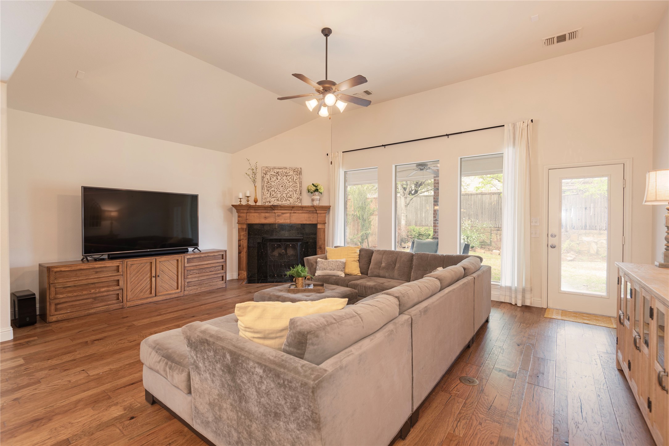 913 Canyon Wren Drive Mckinney TX 75071