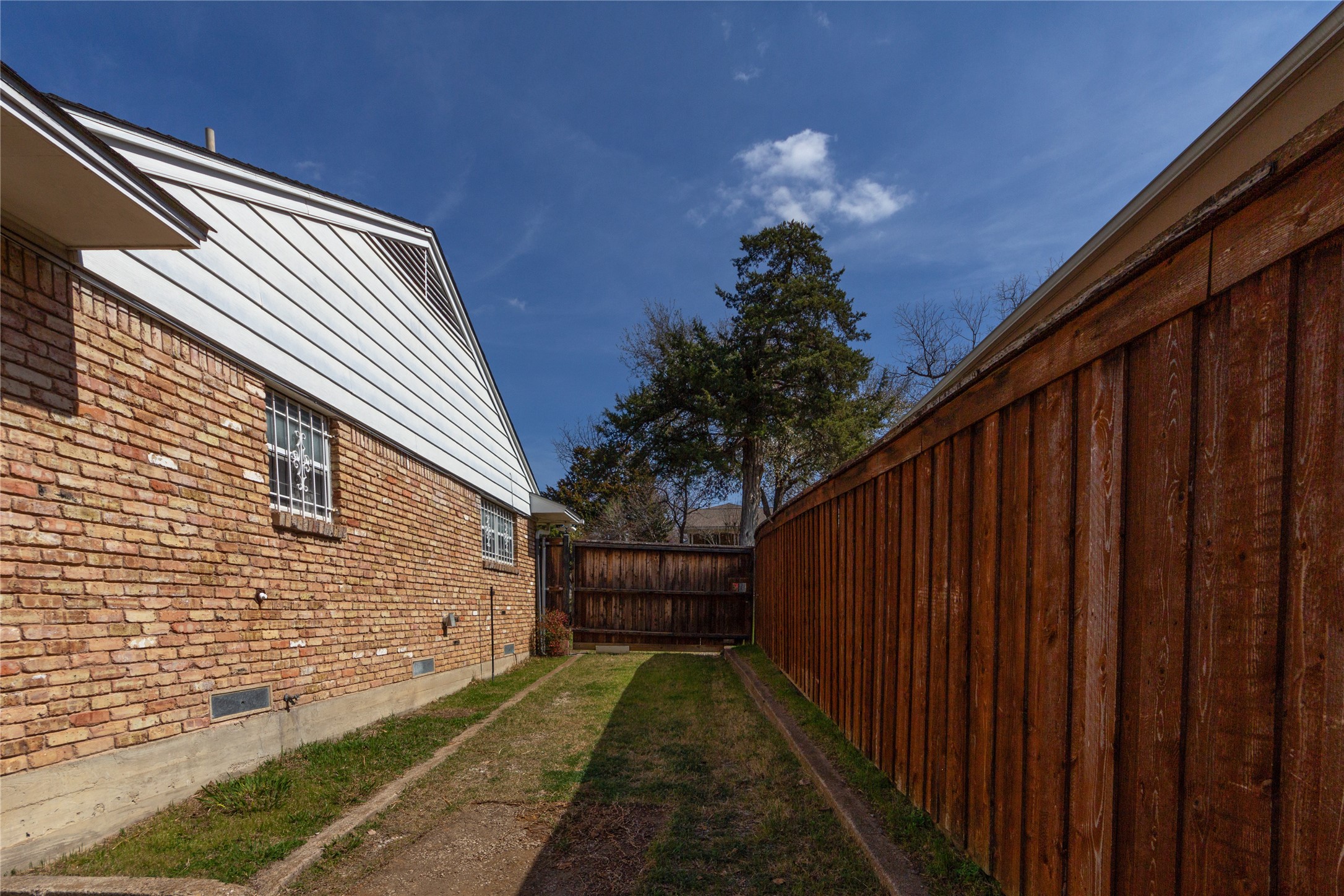 3217 Cedarcroft Lane Dallas TX 75233