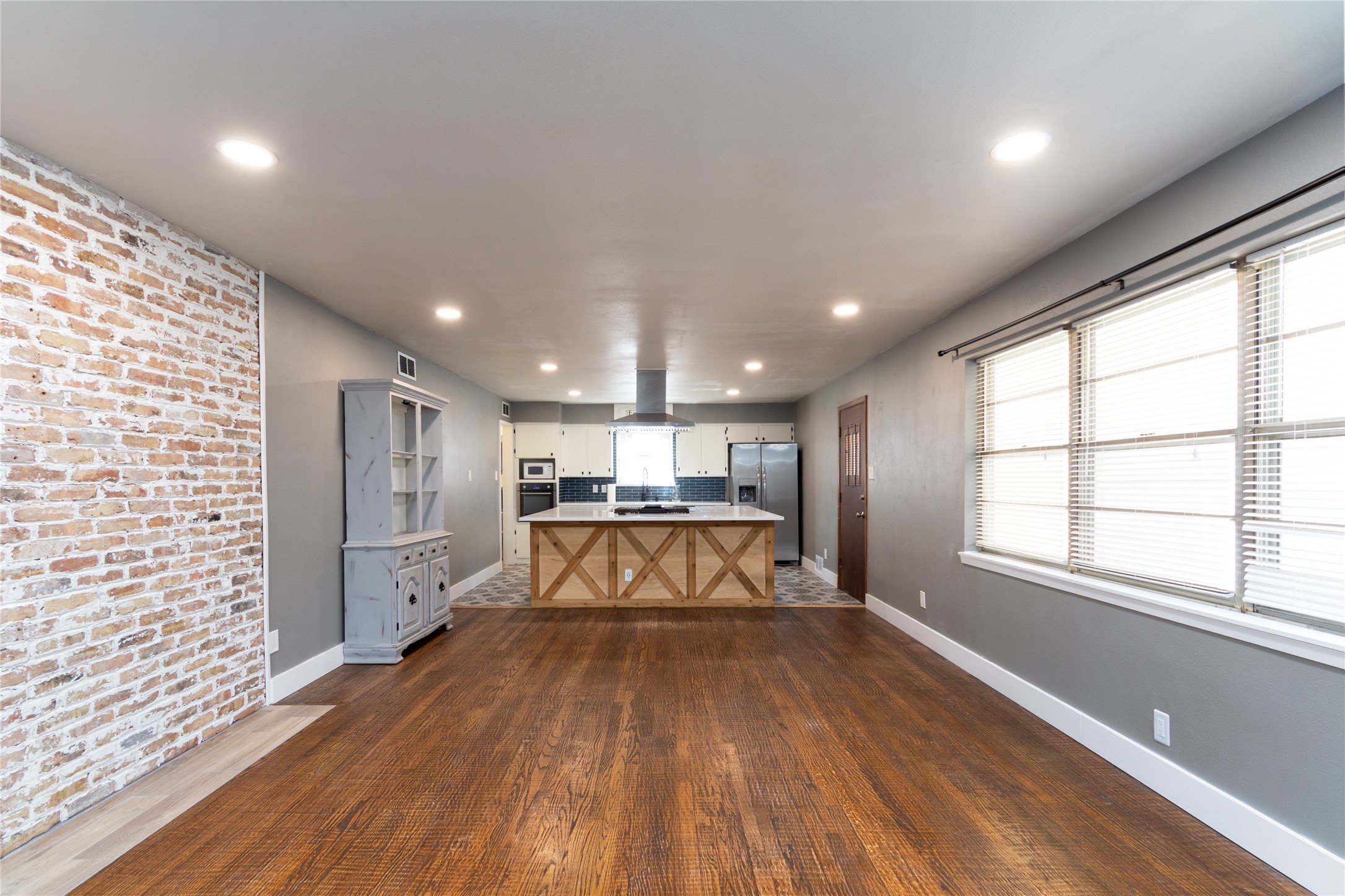 3217 Cedarcroft Lane Dallas TX 75233
