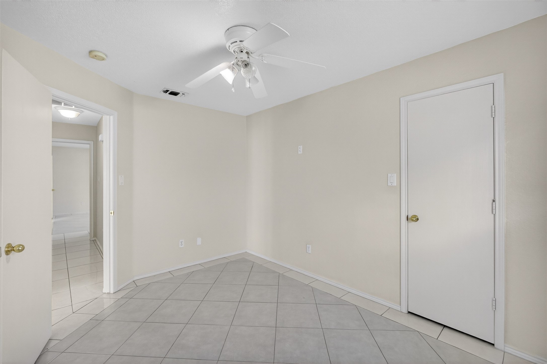 7016 Snowivy Court Arlington TX 76001