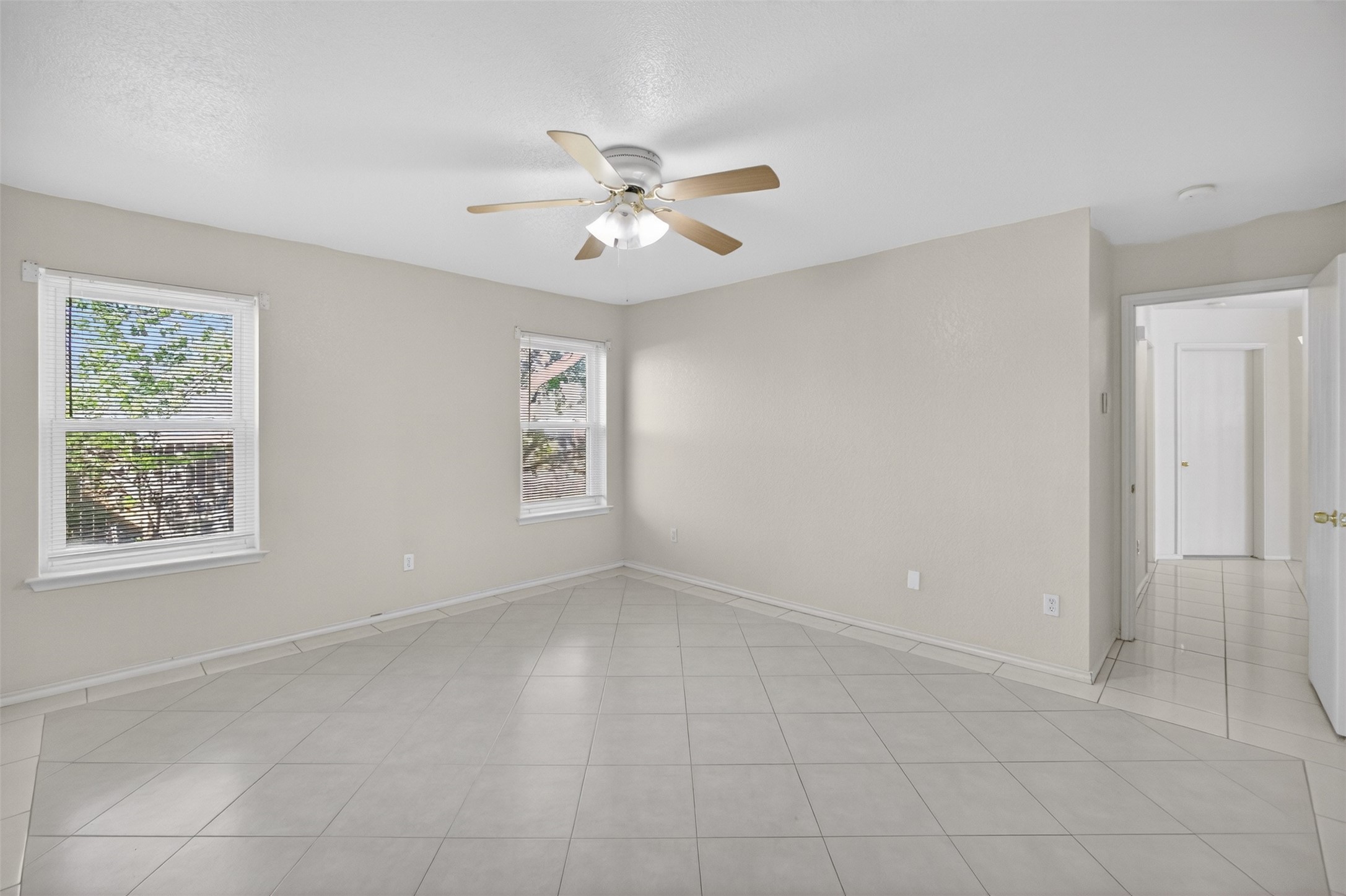 7016 Snowivy Court Arlington TX 76001