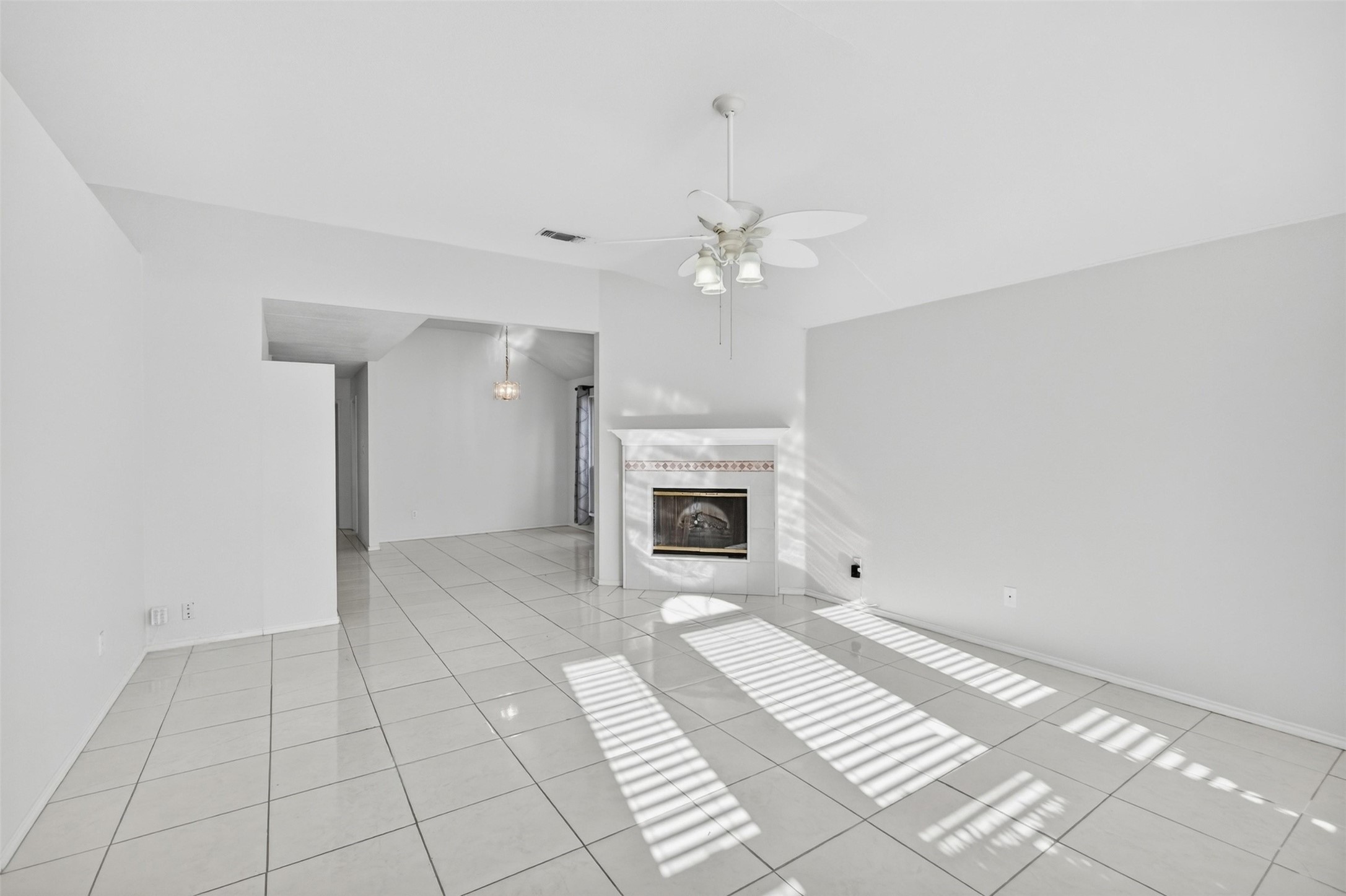 7016 Snowivy Court Arlington TX 76001