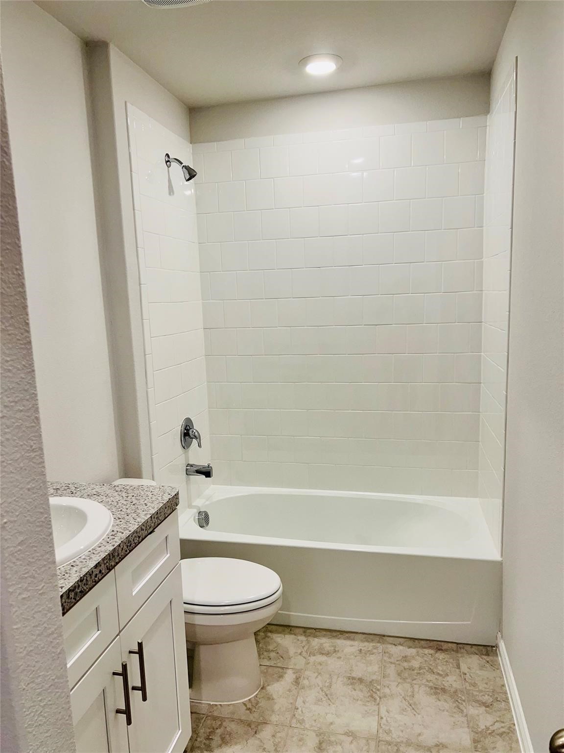412 Alva Street Azle TX 76020