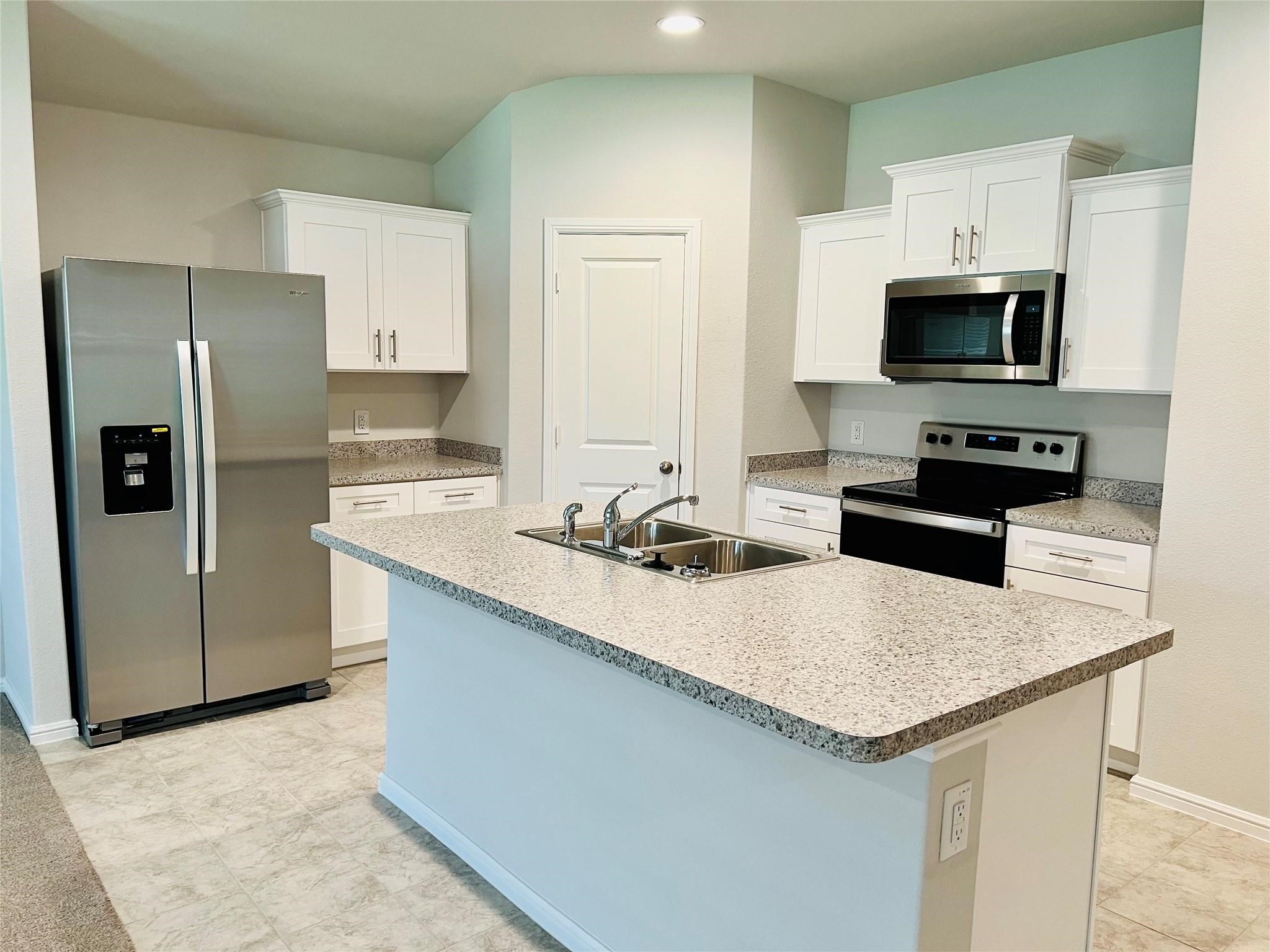 412 Alva Street Azle TX 76020