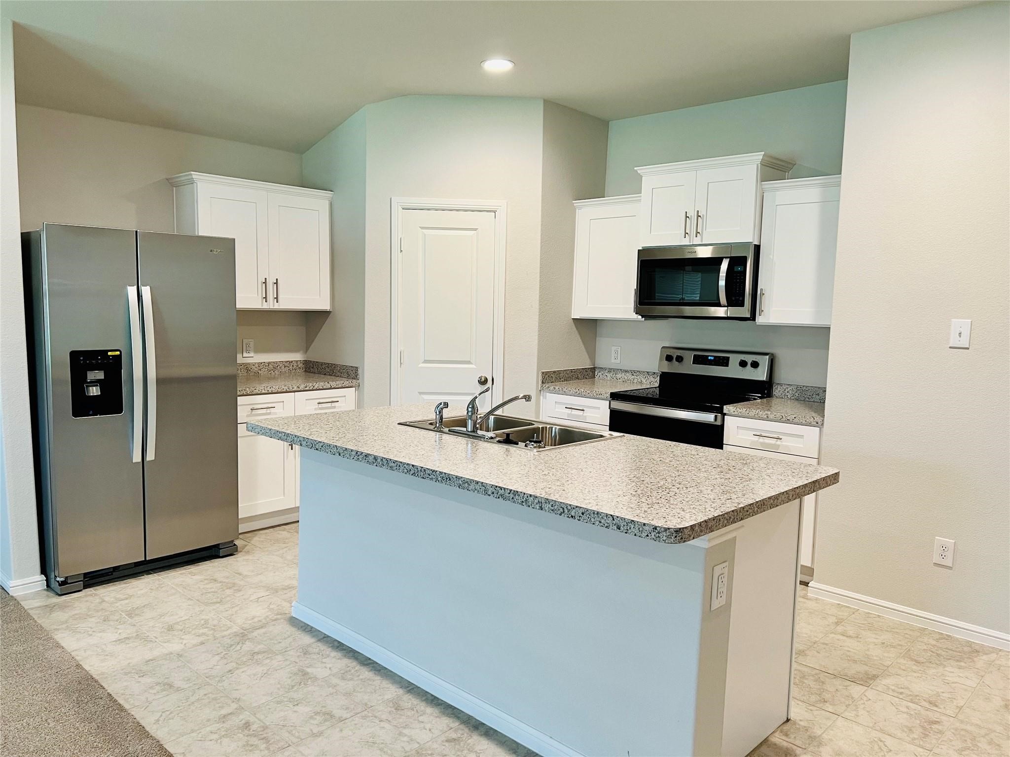 412 Alva Street Azle TX 76020
