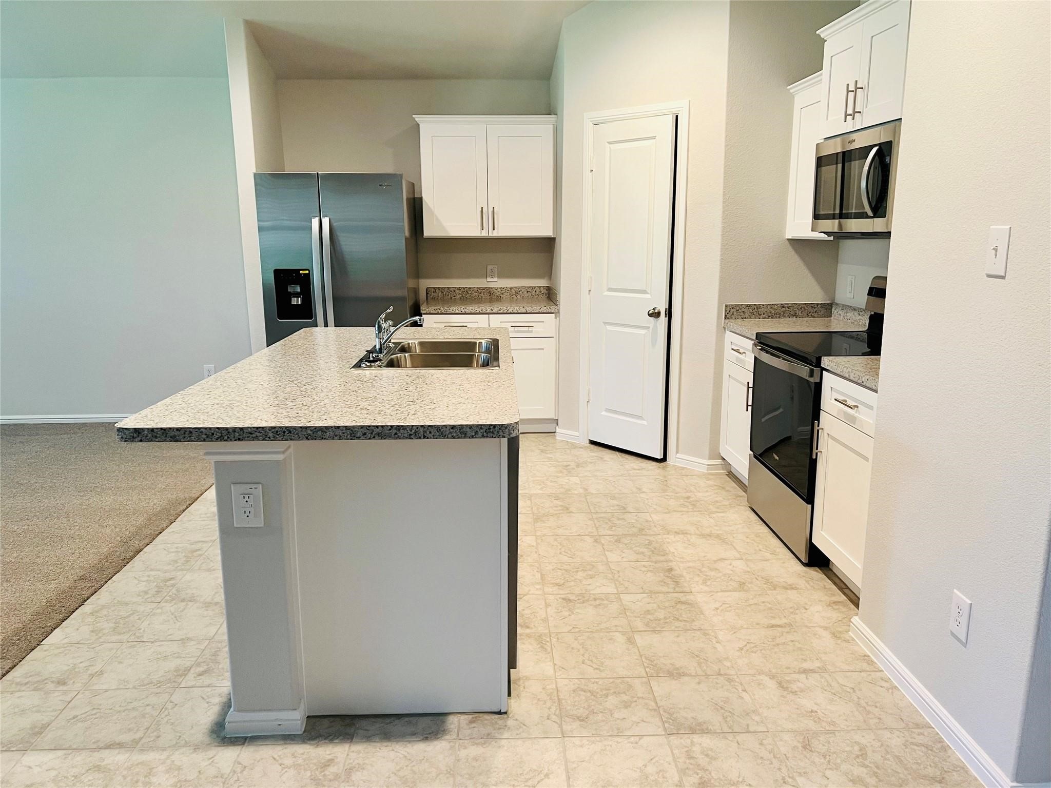 412 Alva Street Azle TX 76020
