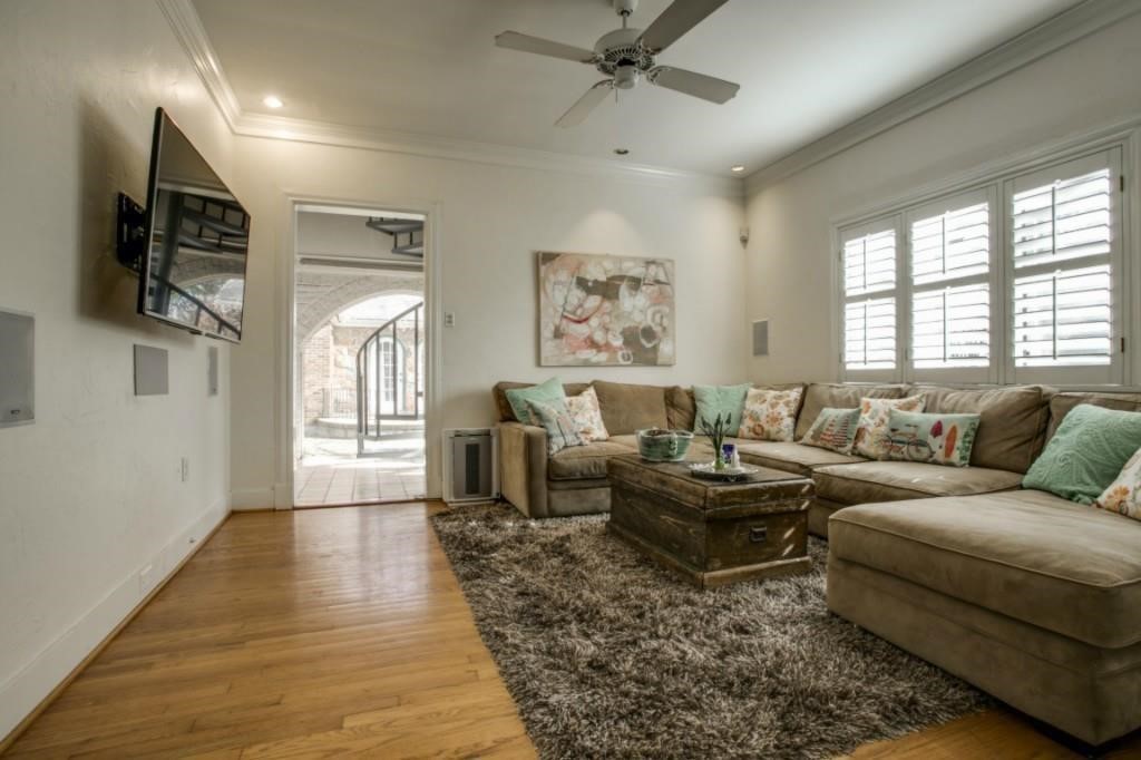 5419 Merrimac Avenue Dallas TX 75206