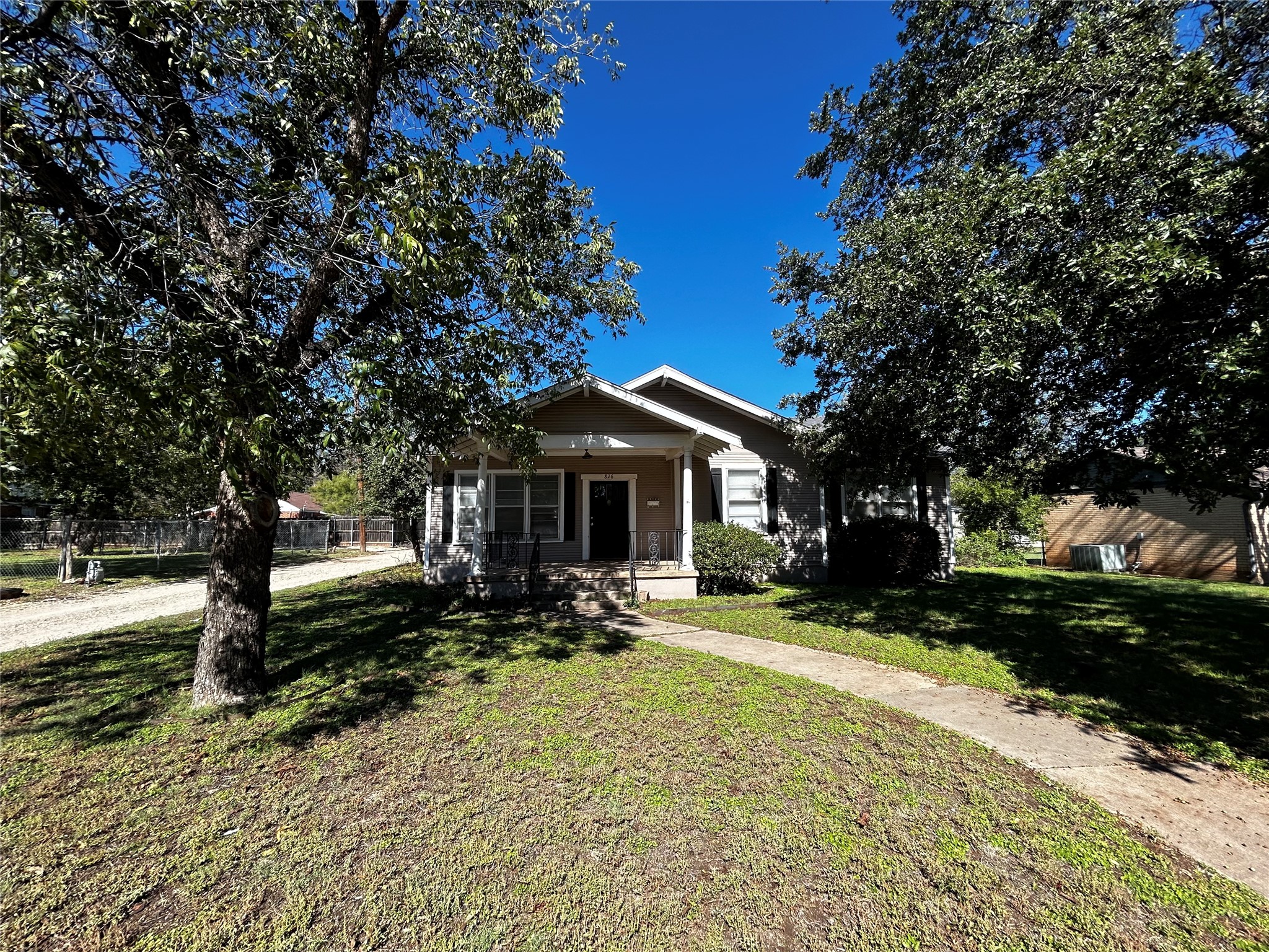 826 En 15th Abilene TX 79601