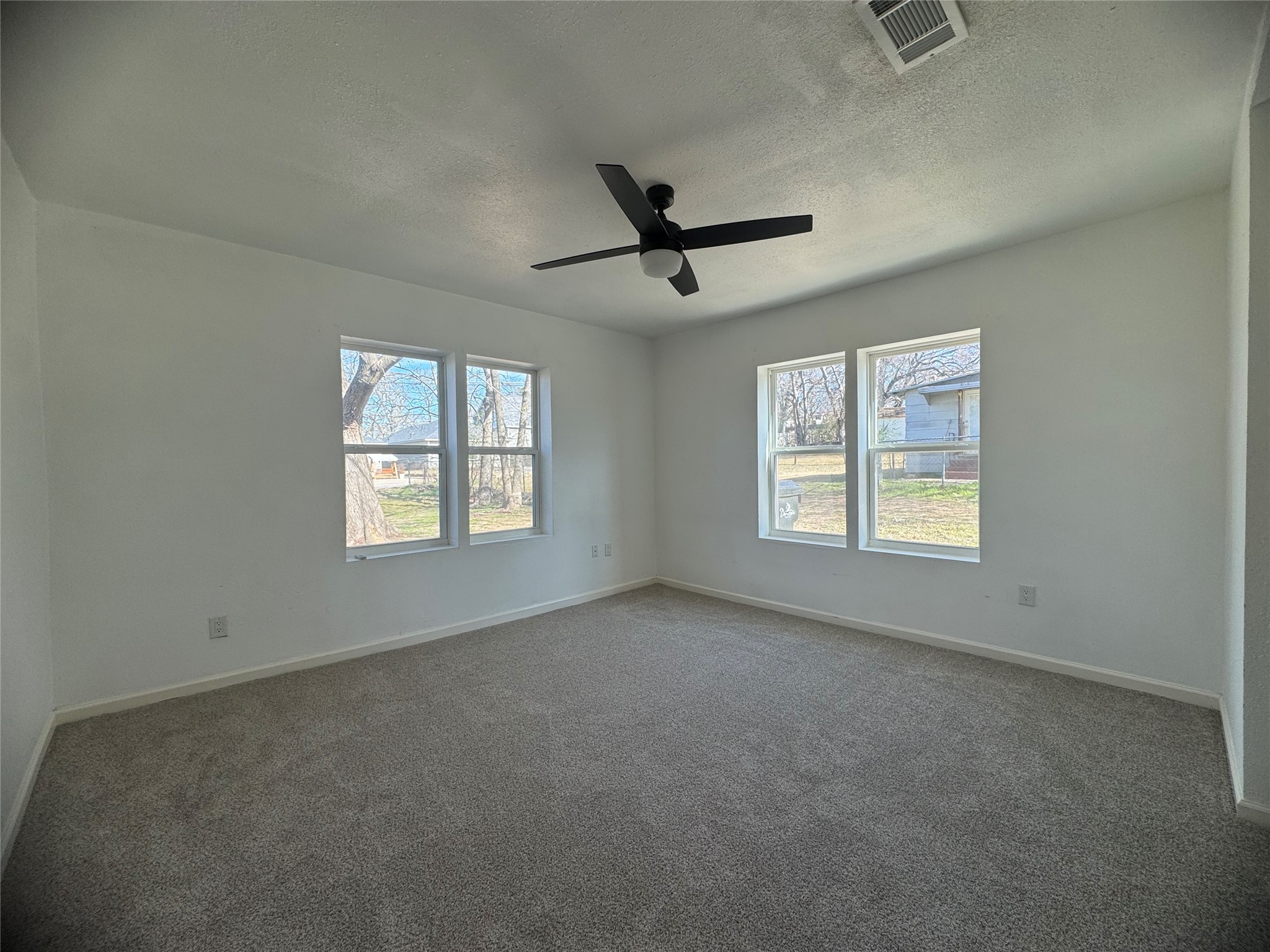 607 E Monterey Street Denison TX 75021