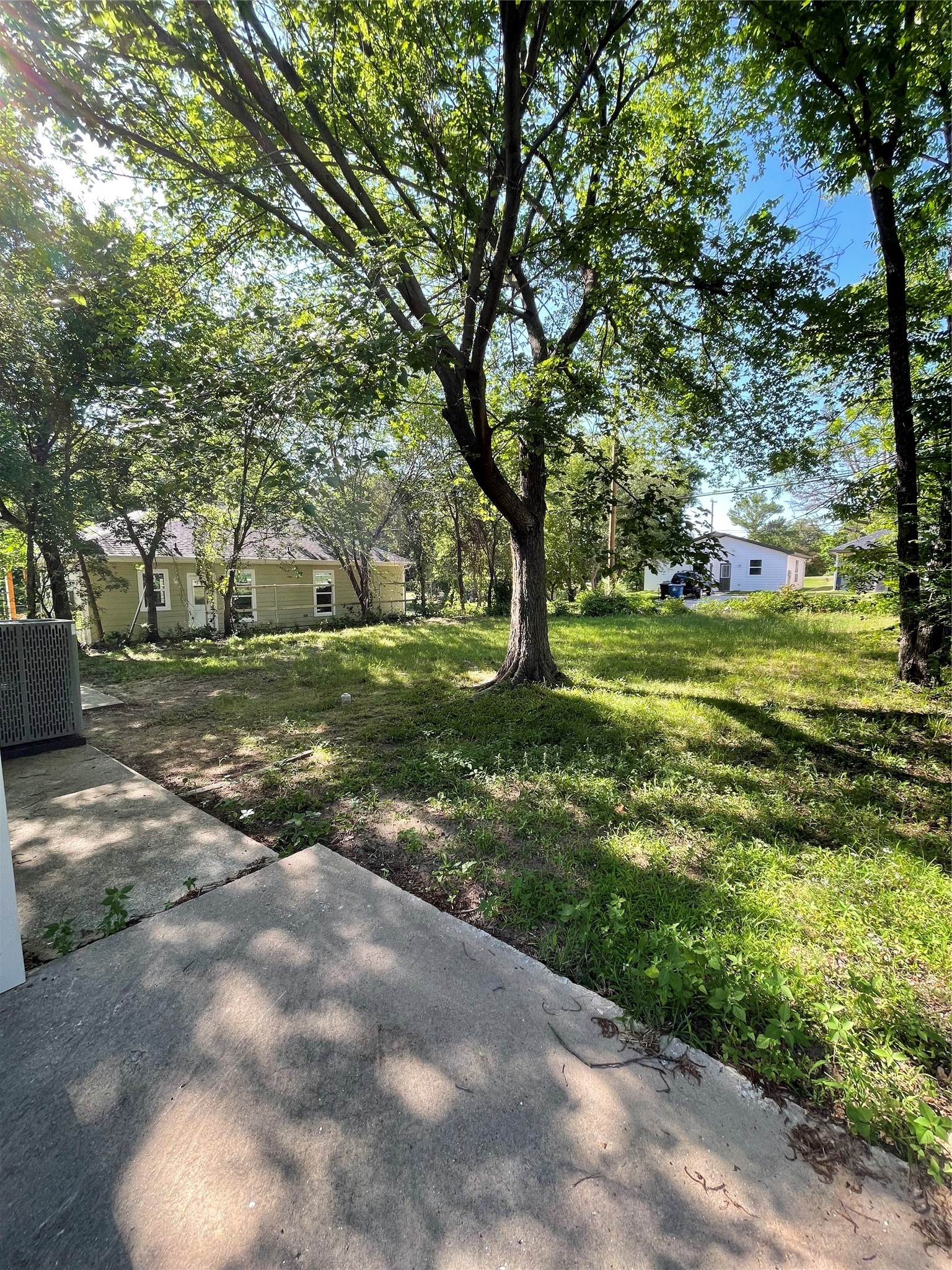 607 E Monterey Street Denison TX 75021