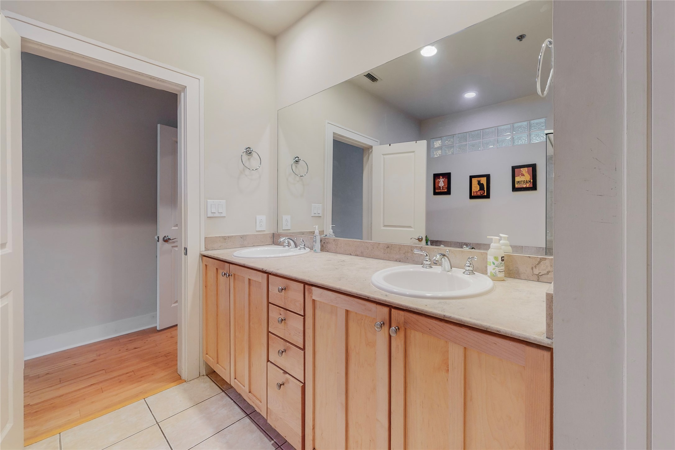 4235 Rawlins Street Dallas TX 75219