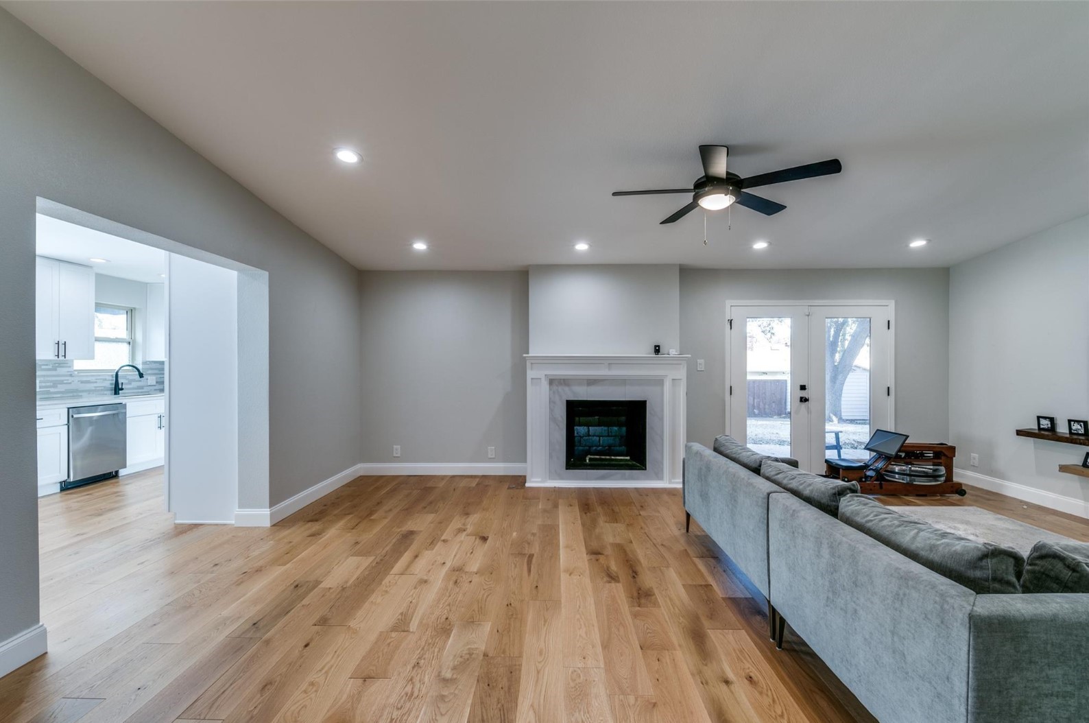 8349 Londonderry Lane Dallas TX 75228