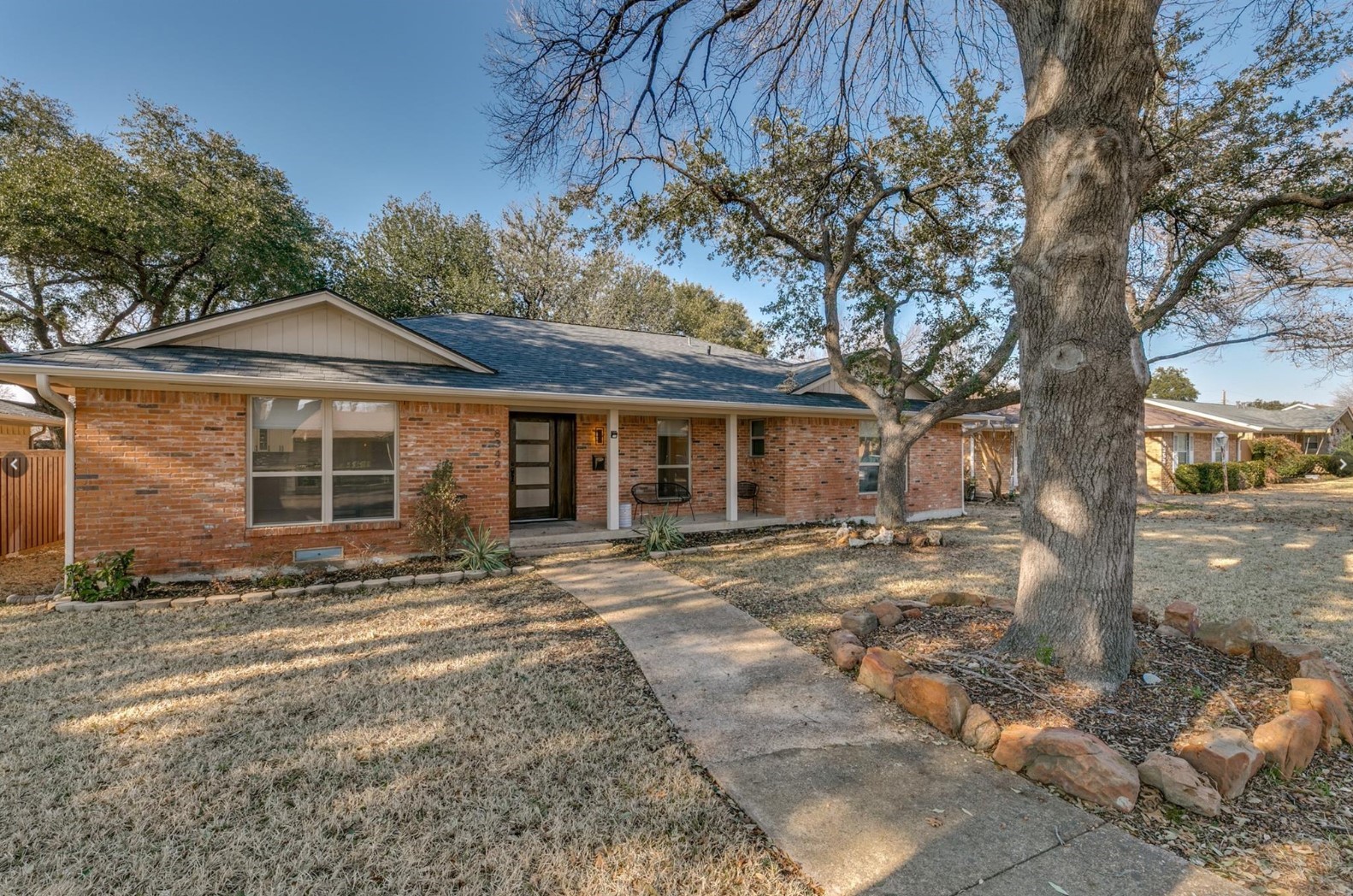 8349 Londonderry Lane Dallas TX 75228