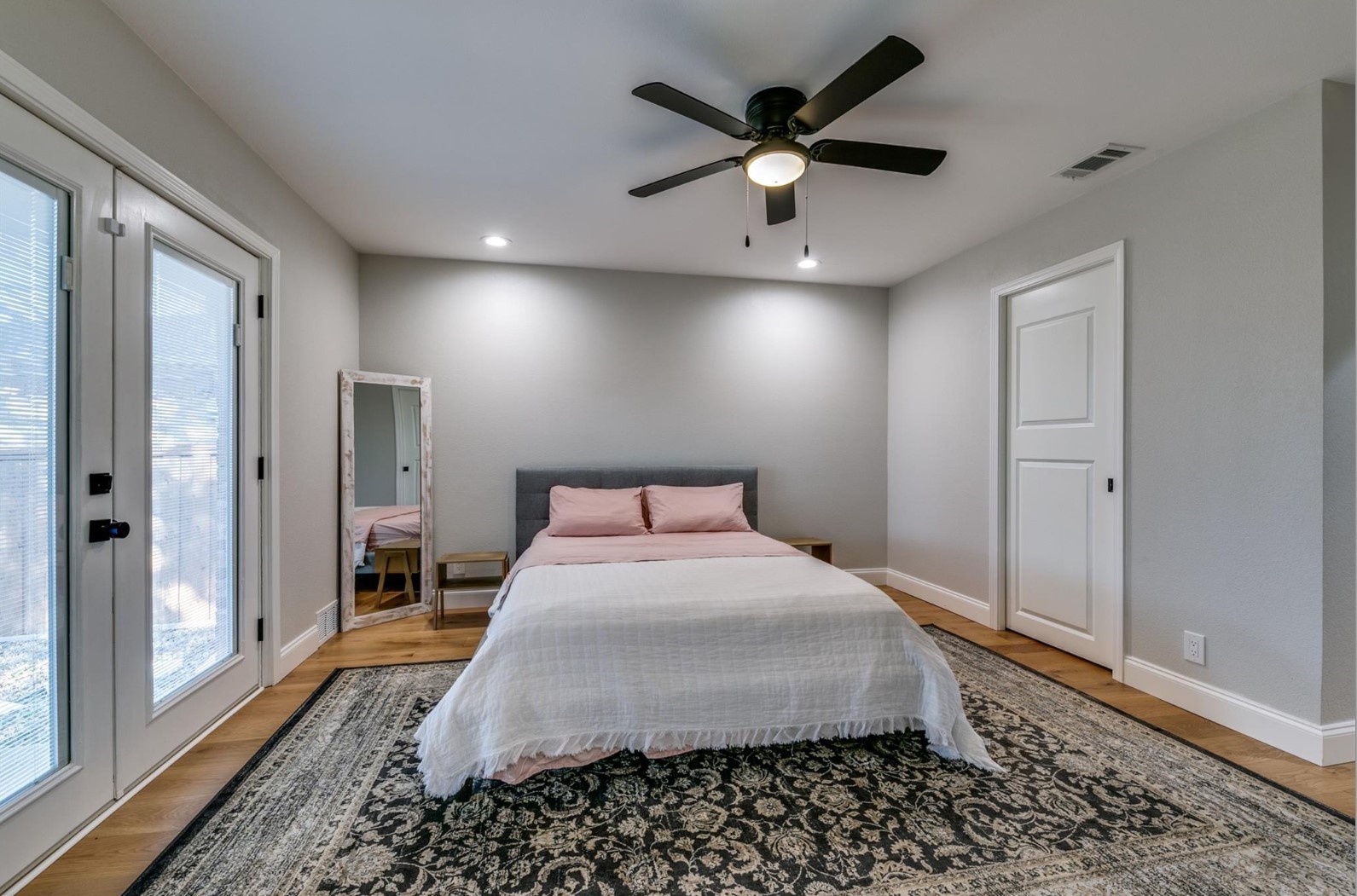 8349 Londonderry Lane Dallas TX 75228