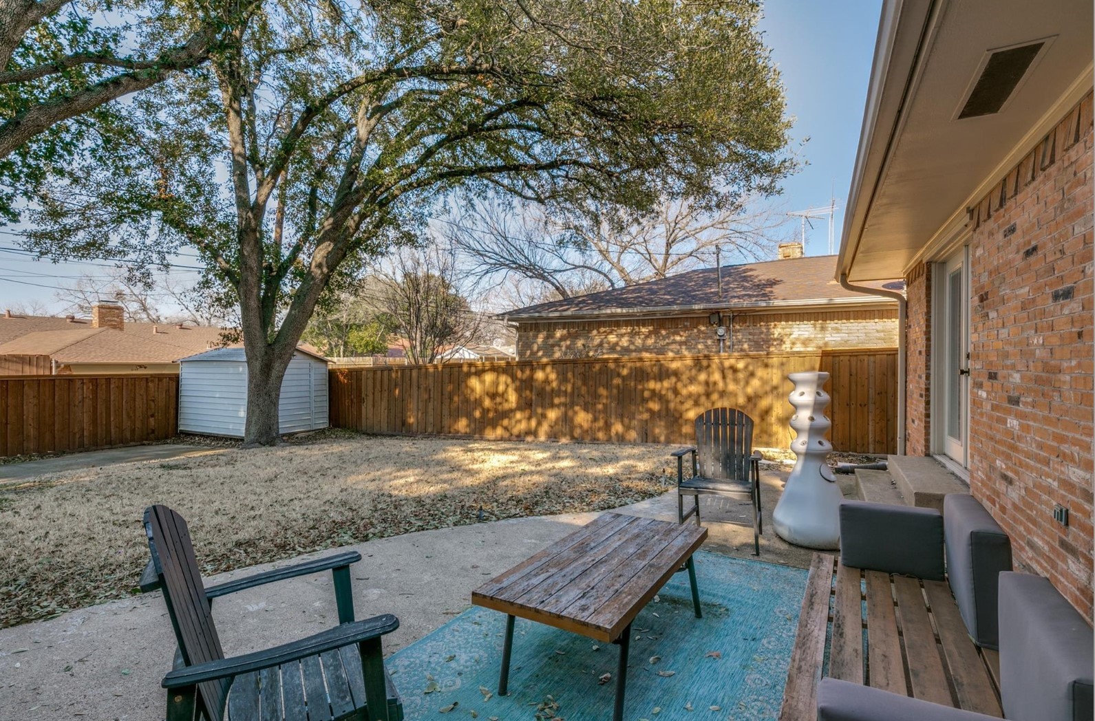 8349 Londonderry Lane Dallas TX 75228