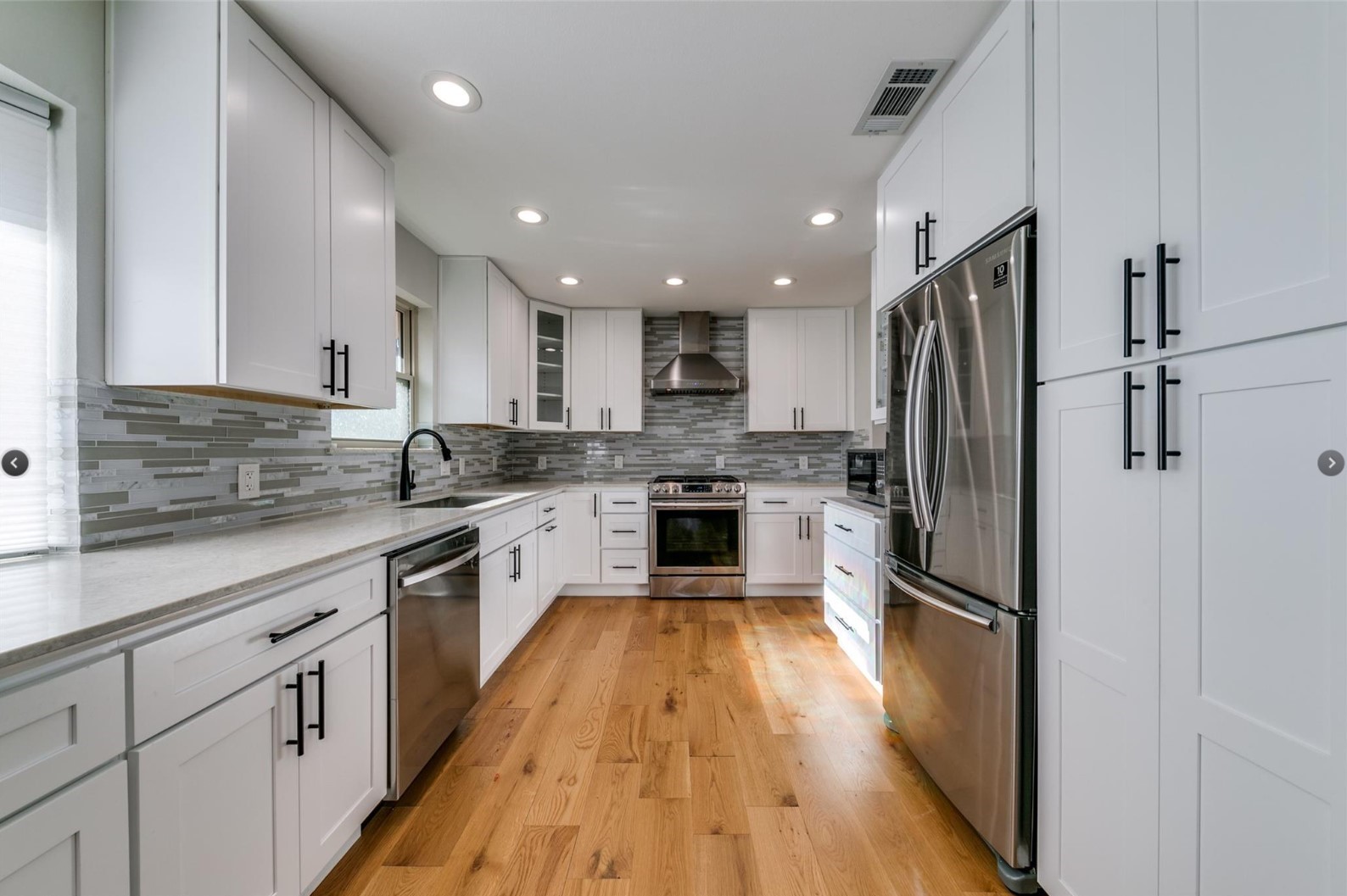 8349 Londonderry Lane Dallas TX 75228