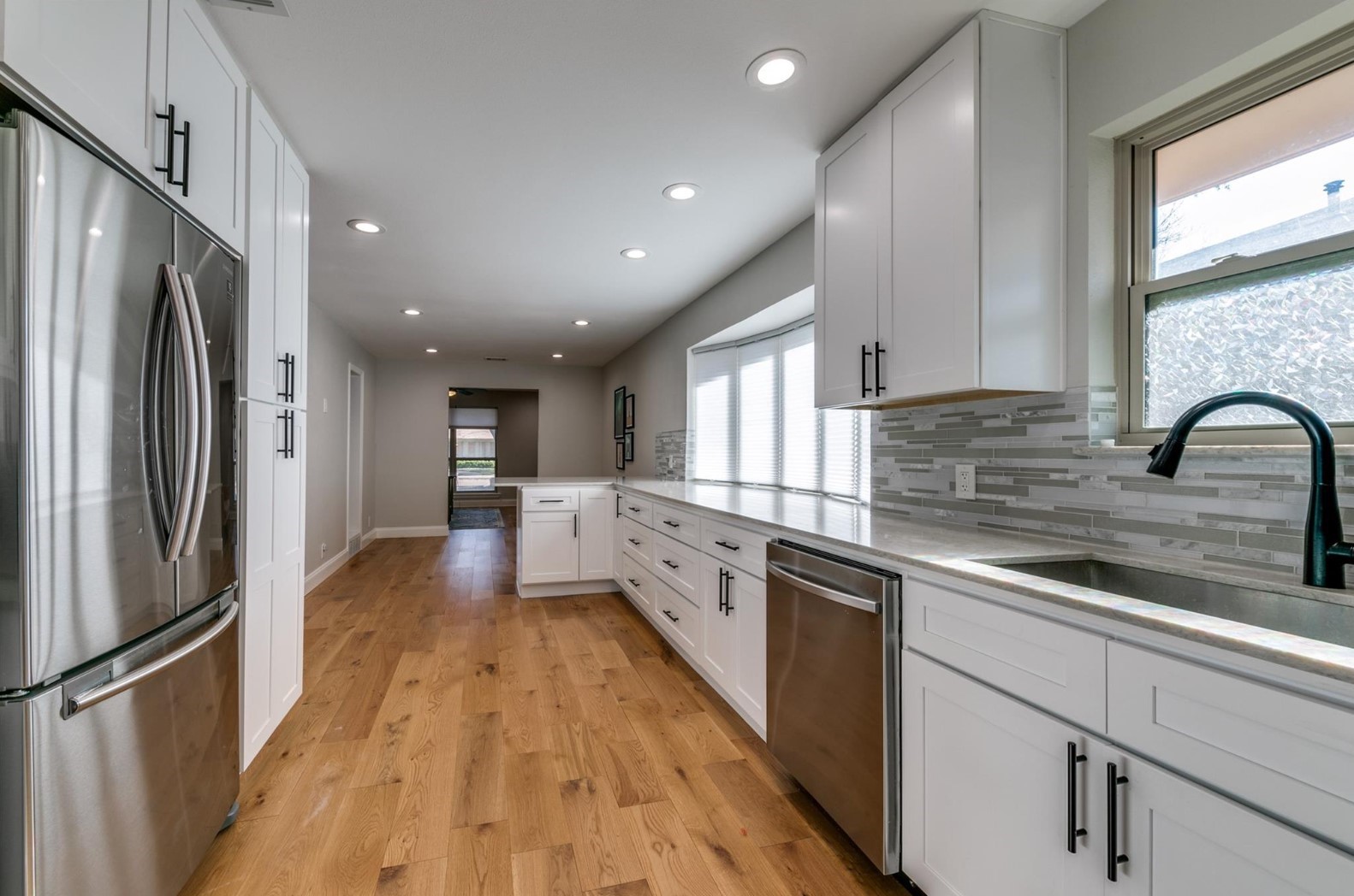 8349 Londonderry Lane Dallas TX 75228