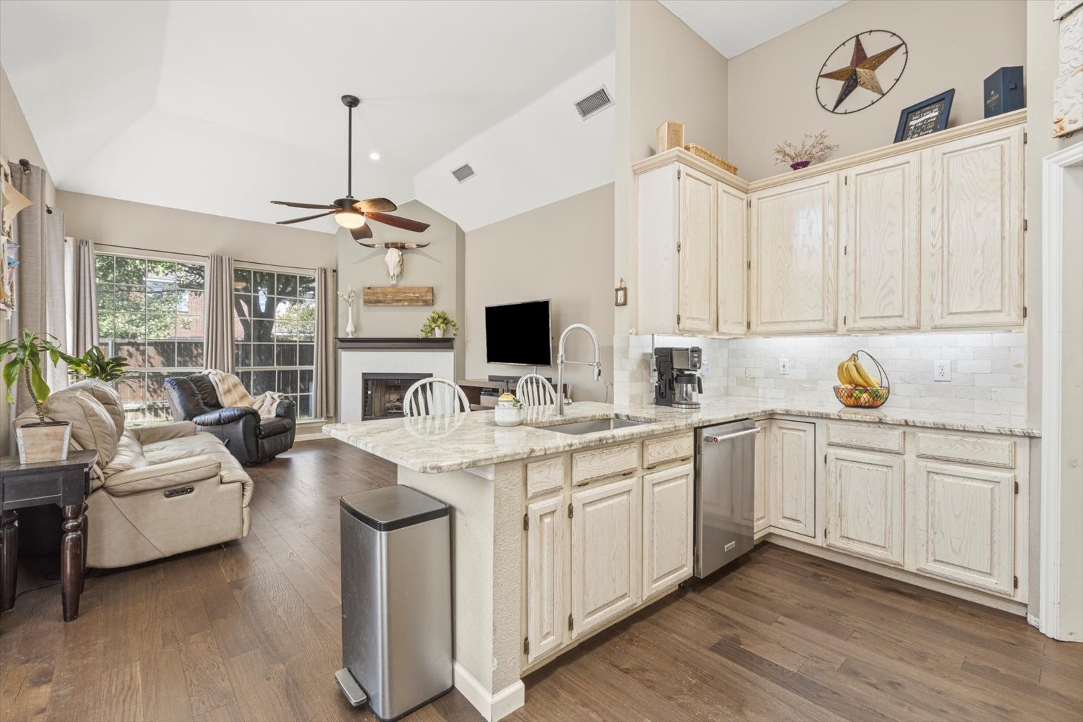 673 Nottingham Drive Coppell TX 75019