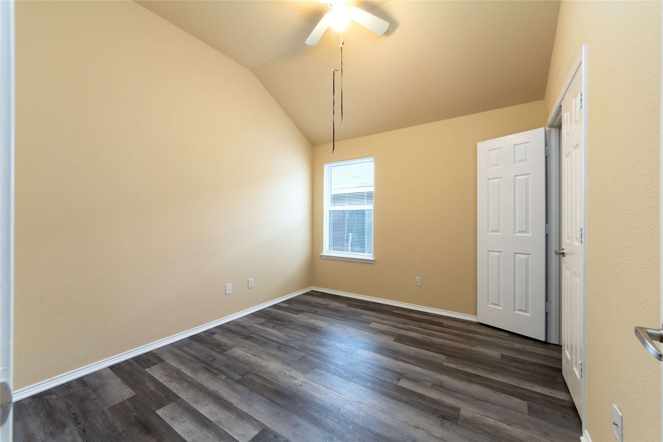 8534 Bearden Street Dallas TX 75227