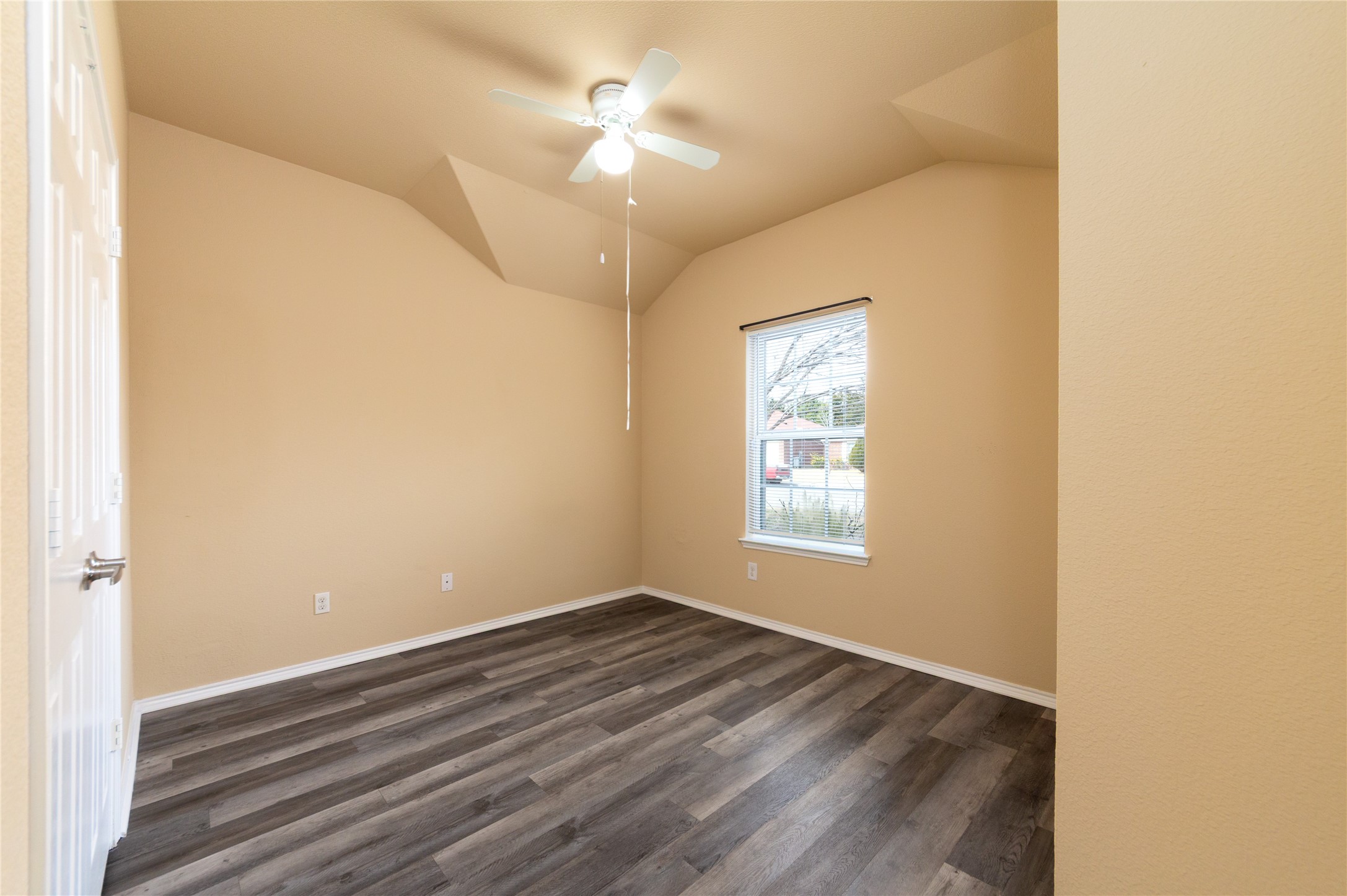 8534 Bearden Street Dallas TX 75227