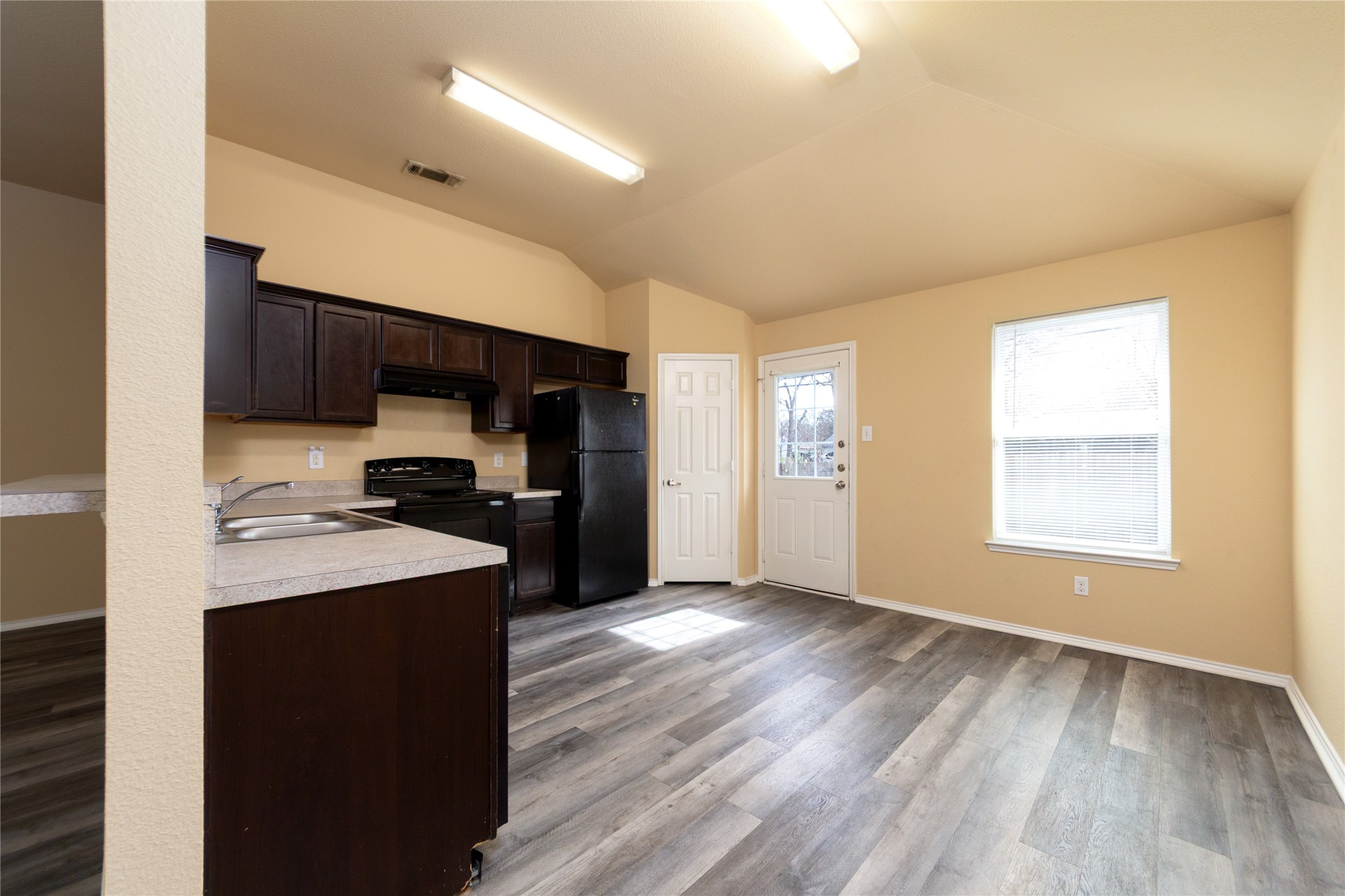 8534 Bearden Street Dallas TX 75227