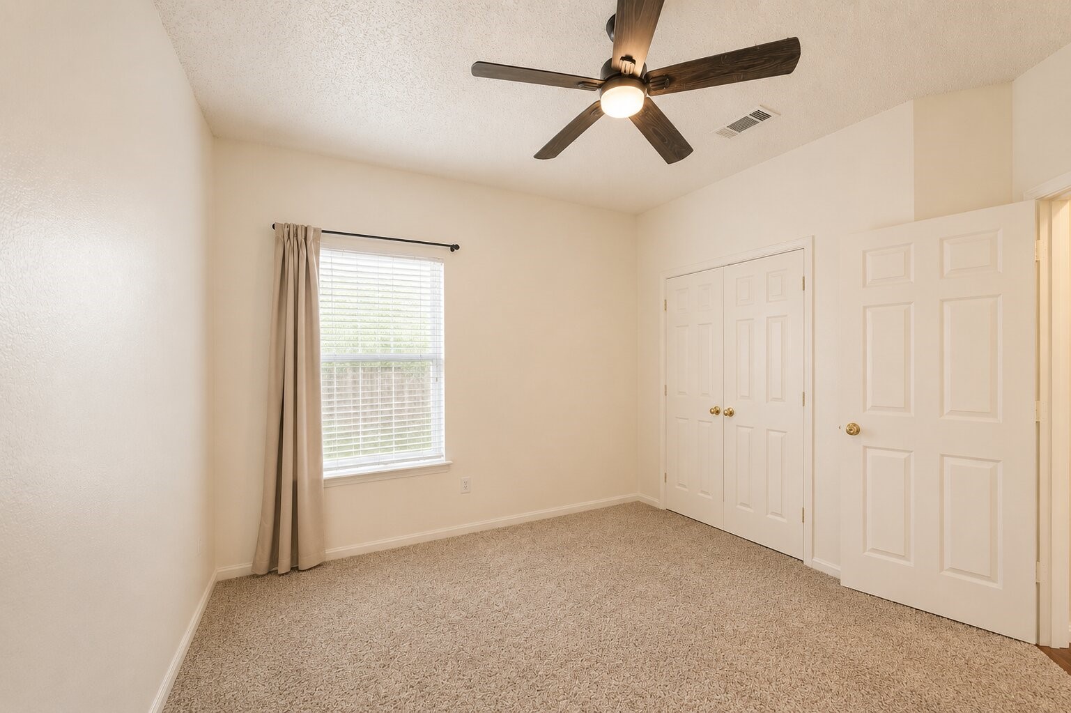 1202 Dorset Court Arlington TX 76001