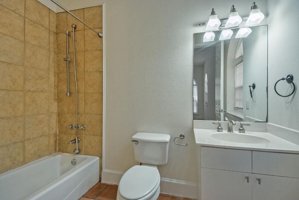 5713 Lewis Street Dallas TX 75206