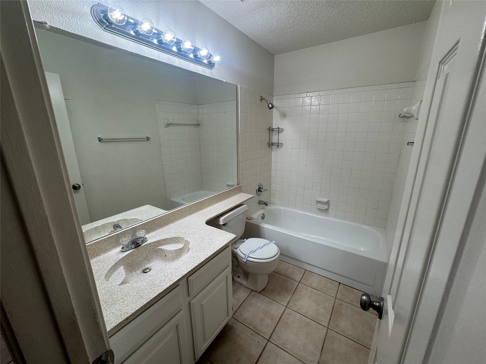 959 Grasswood Court Arlington TX 76017
