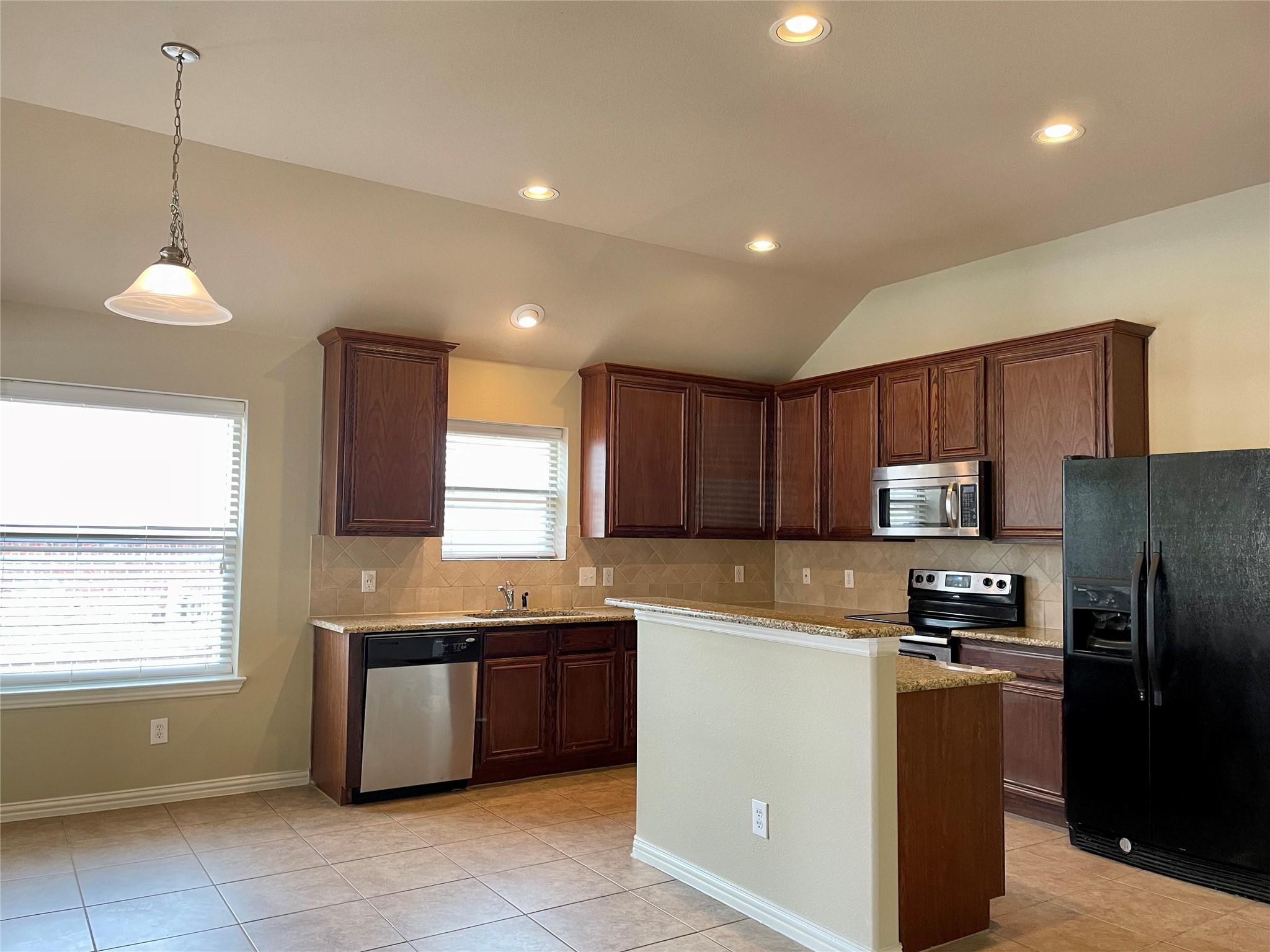 605 Knollwood Trail Court Oak Point TX 75068