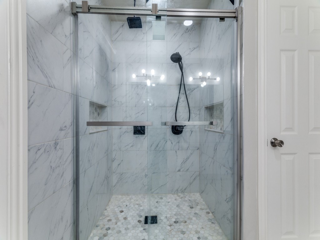 2001 Pebblebrook Trail Irving TX 75060