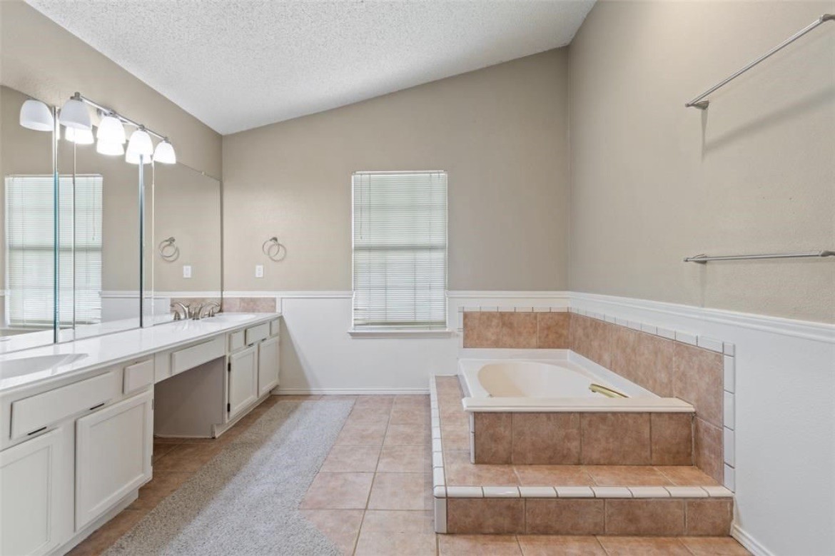 516 Arbor Oak Drive Grapevine TX 76051