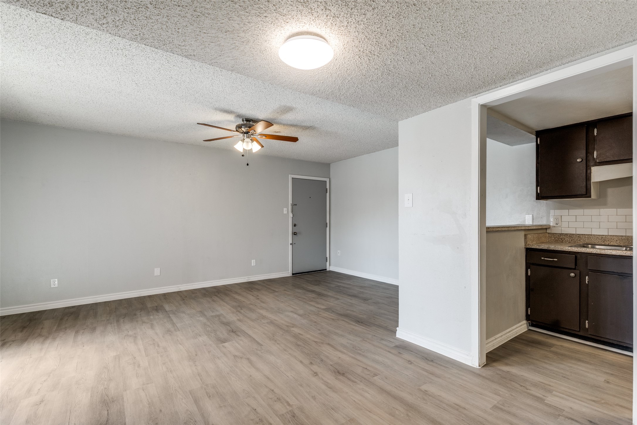 12818 Midway Road Dallas TX 75244