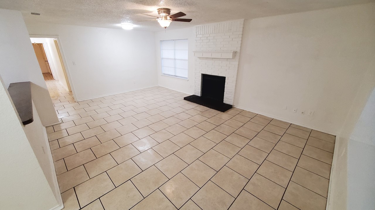 3427 Republic Drive Forest Hill TX 76140