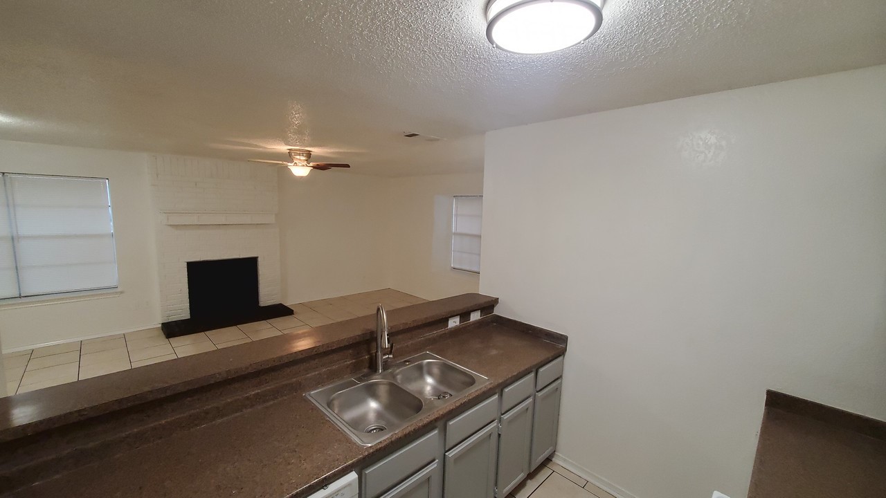 3427 Republic Drive Forest Hill TX 76140
