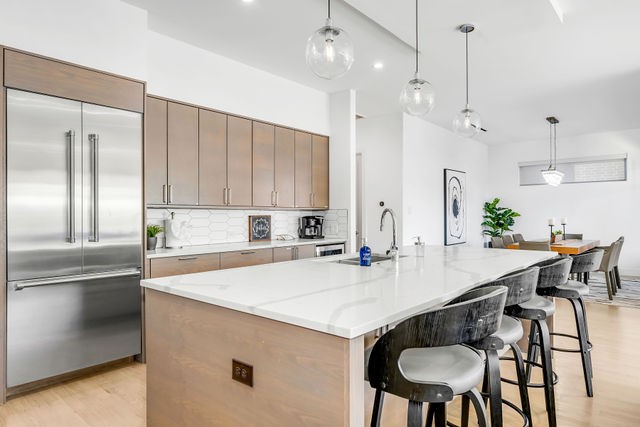 4614 Newmore Avenue Dallas TX 75209