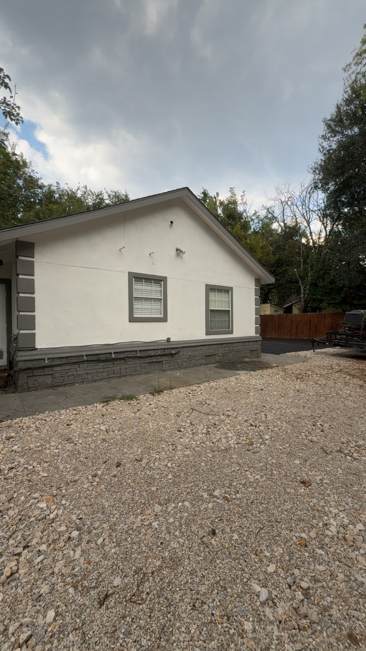 306 Broadmoor Arlington TX 76010
