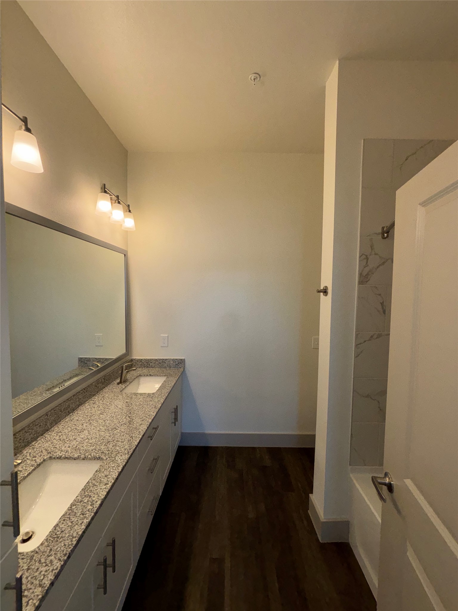 2036 Oak Grove Aubrey TX 76227