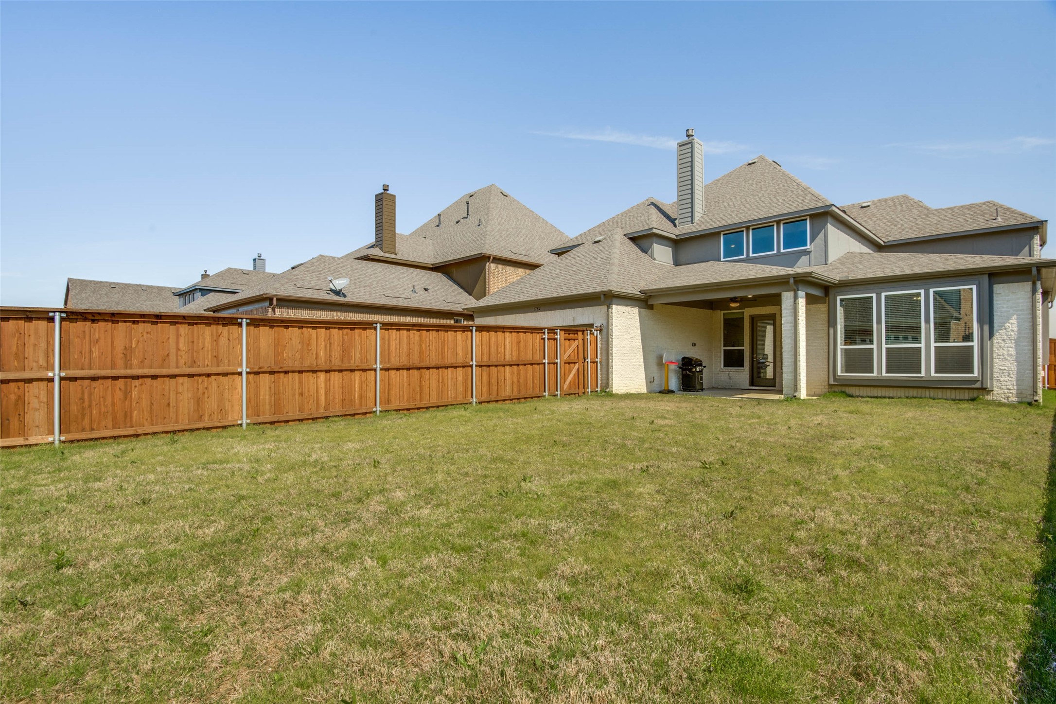1782 Brighton Place Farmers Branch TX 75234