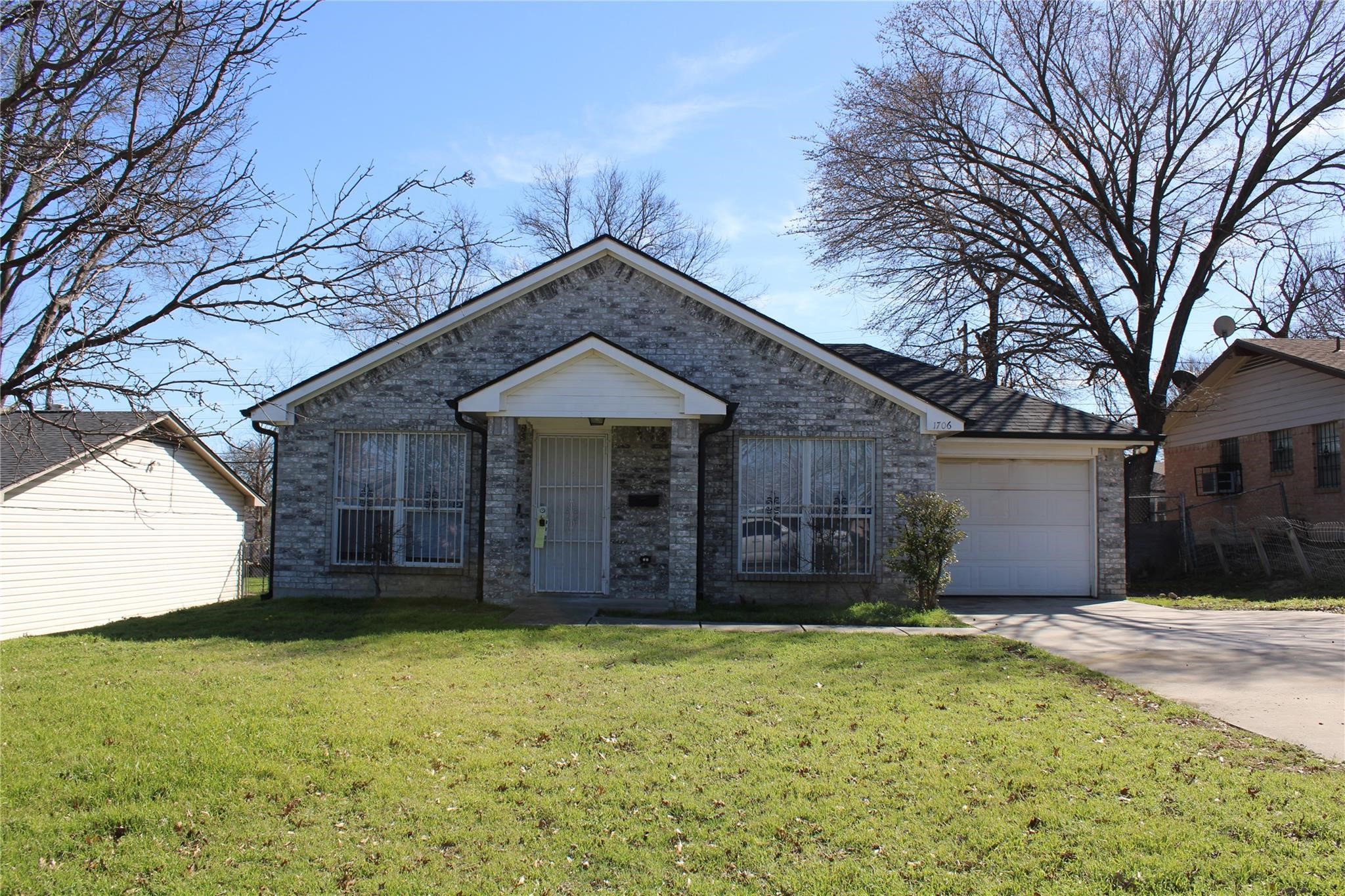 1706 Caravan Trail Dallas TX 75241