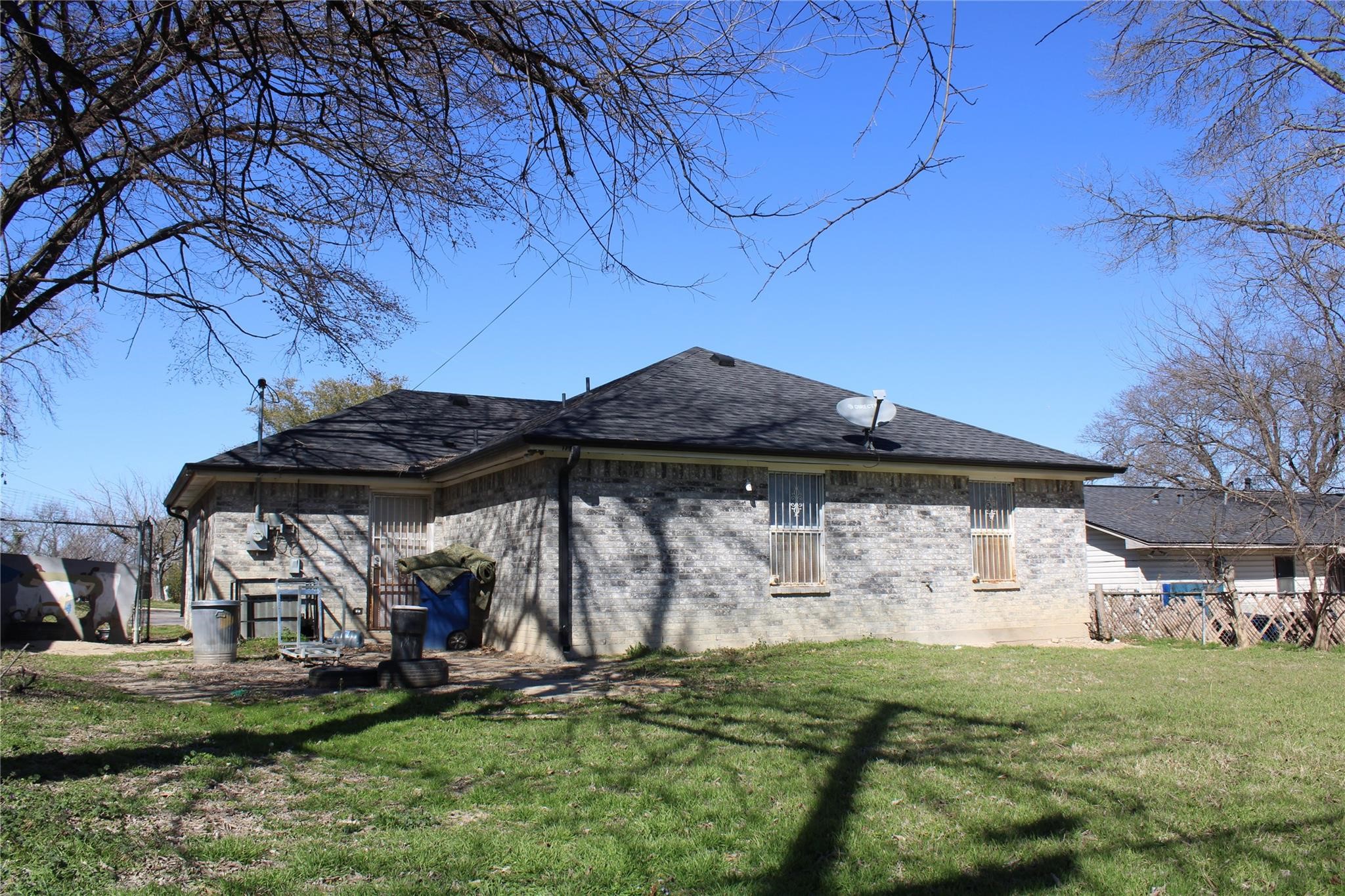 1706 Caravan Trail Dallas TX 75241