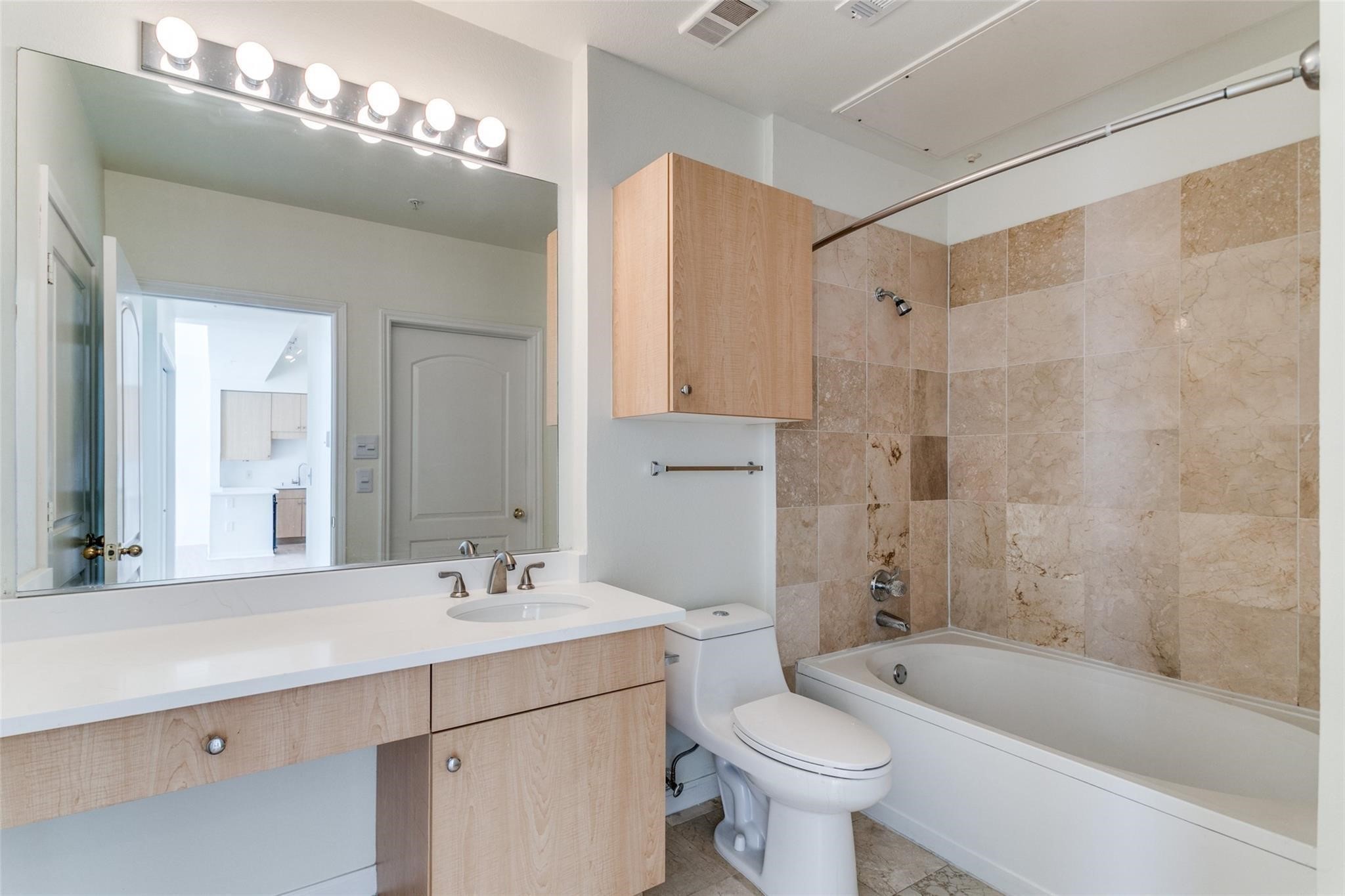 3225 Turtle Creek Boulevard Dallas TX 75219
