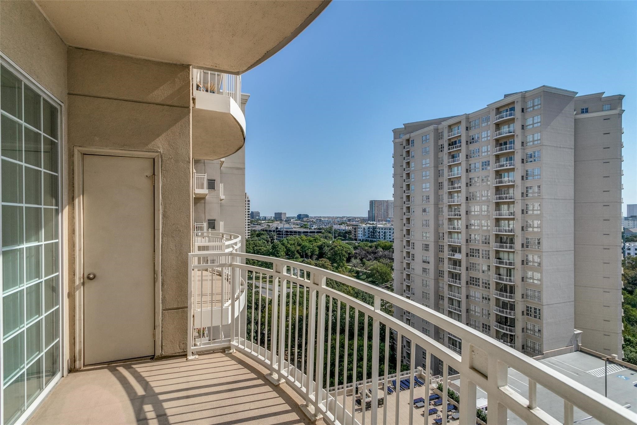 3225 Turtle Creek Boulevard Dallas TX 75219
