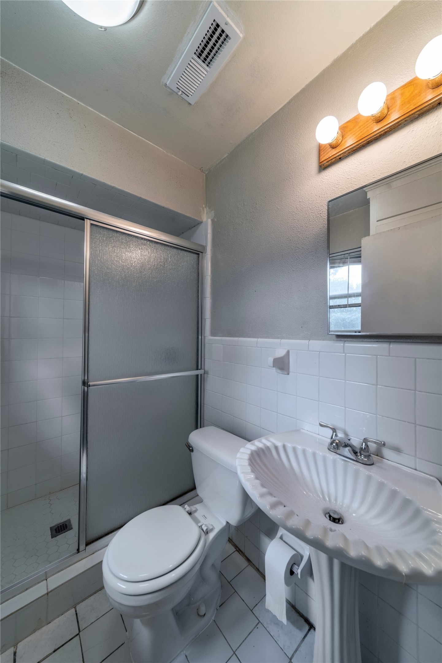 13515 Charcoal Lane Farmers Branch TX 75234