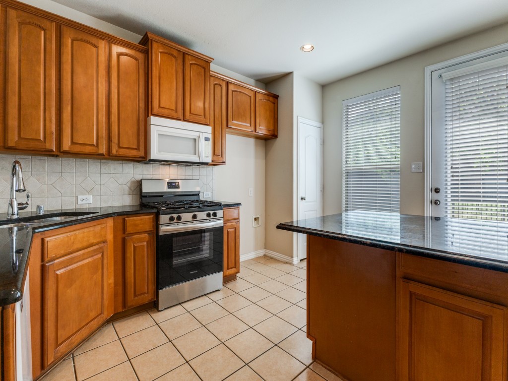 636 Gray Stone Lane Richardson TX 75081