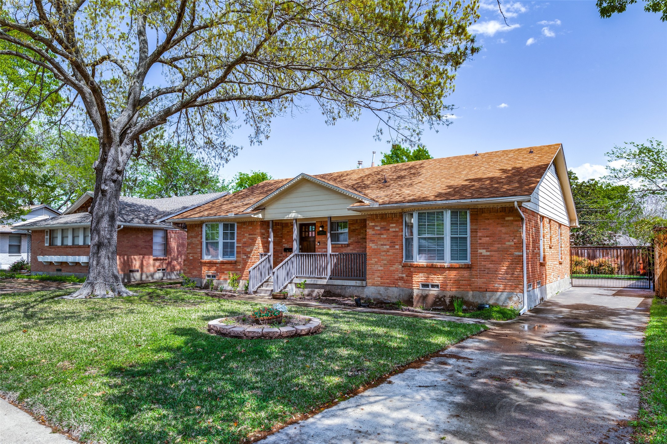9610 Livenshire Drive Dallas TX 75238