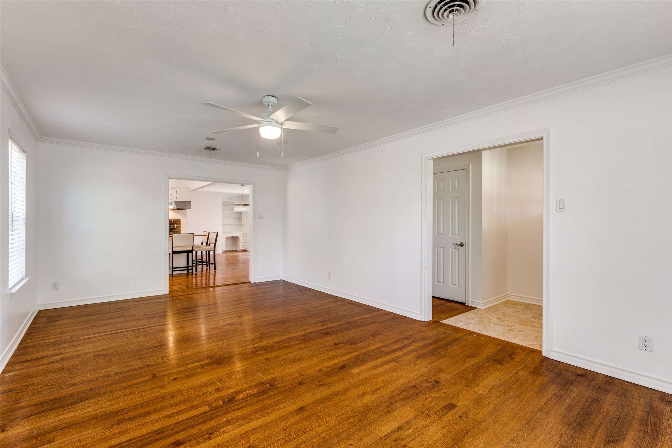 9610 Livenshire Drive Dallas TX 75238
