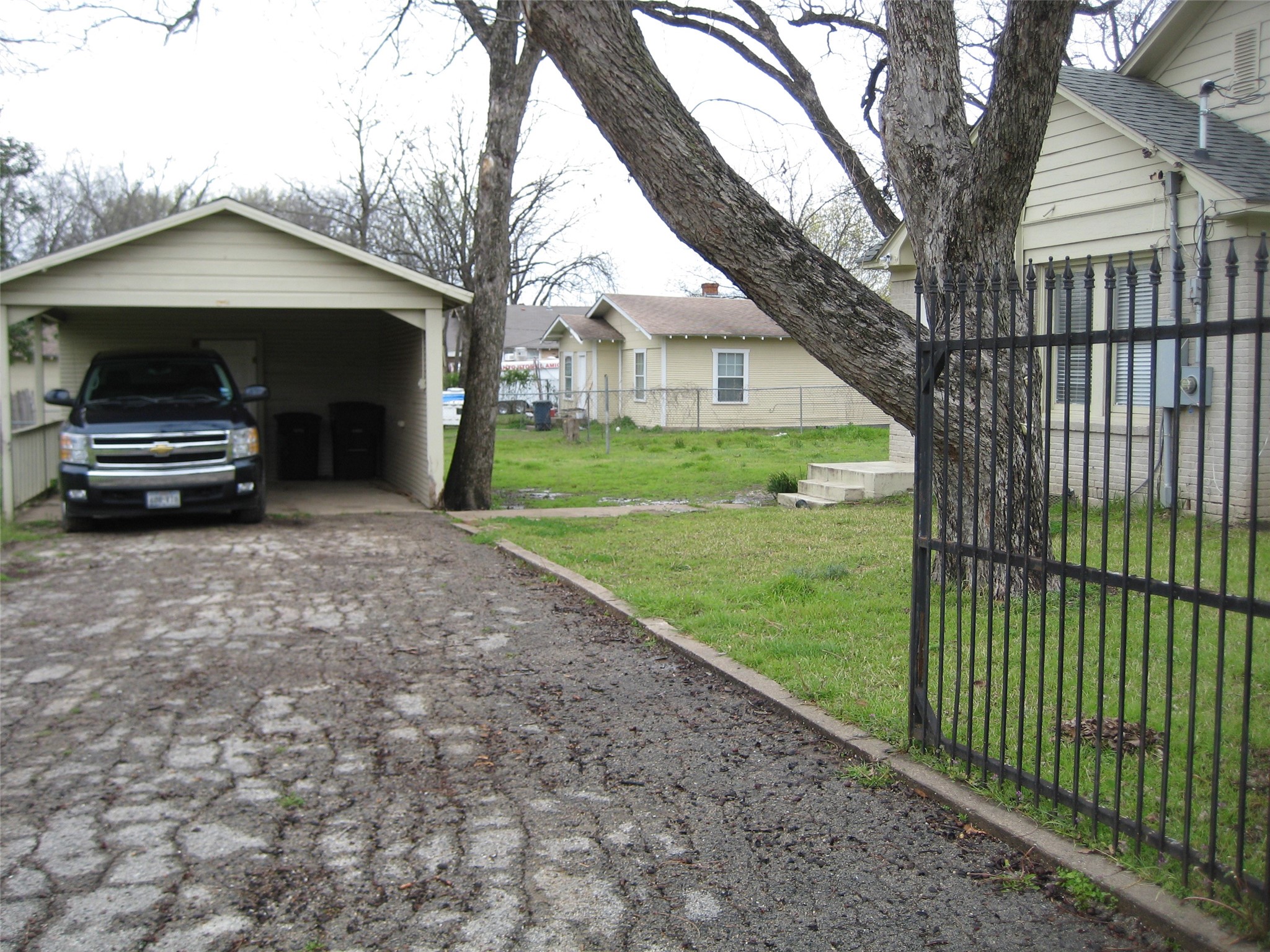3140 View Street Fort Worth TX 76103