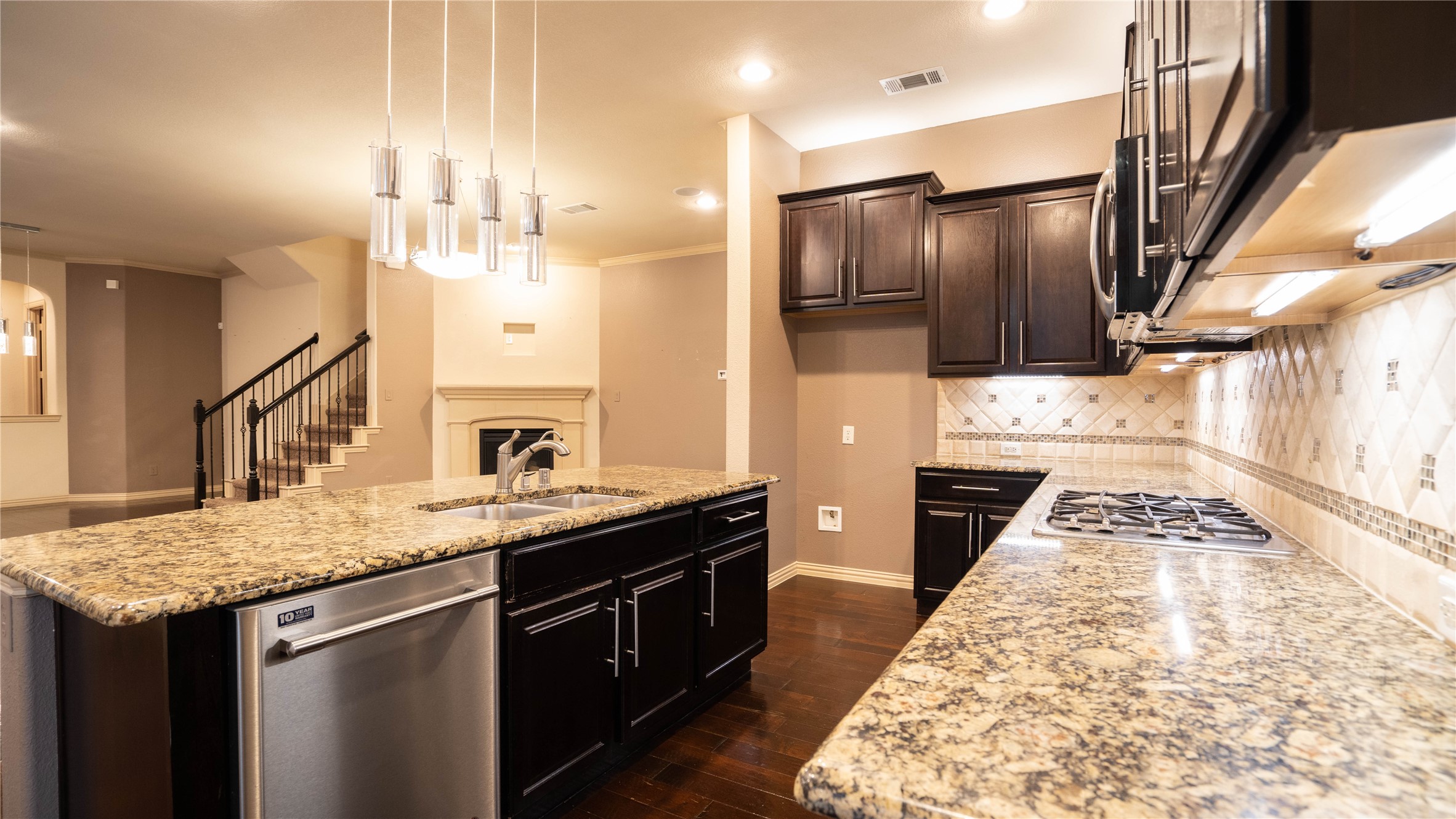 185 Carrington Lane Lewisville TX 75067
