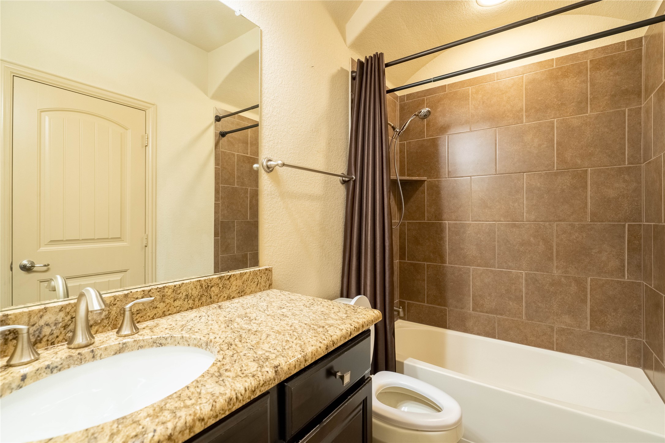 185 Carrington Lane Lewisville TX 75067